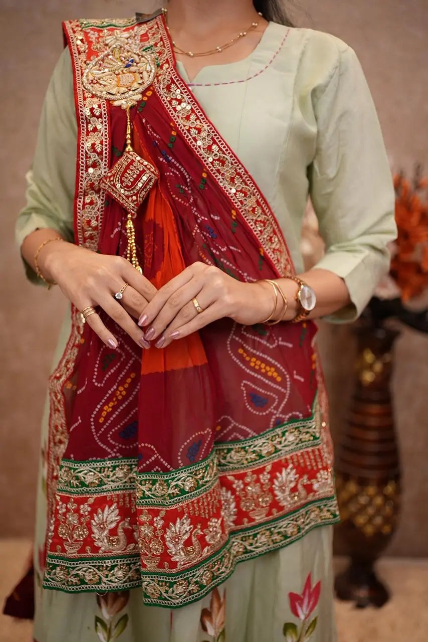 Brocha Pila Chunri – Elegant Traditional Ethnic Wear