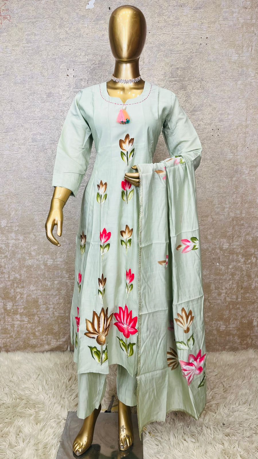 Elegant Floral Printed Kurta Set with Dupatta – Soft Pastel Green Ethnic Wear