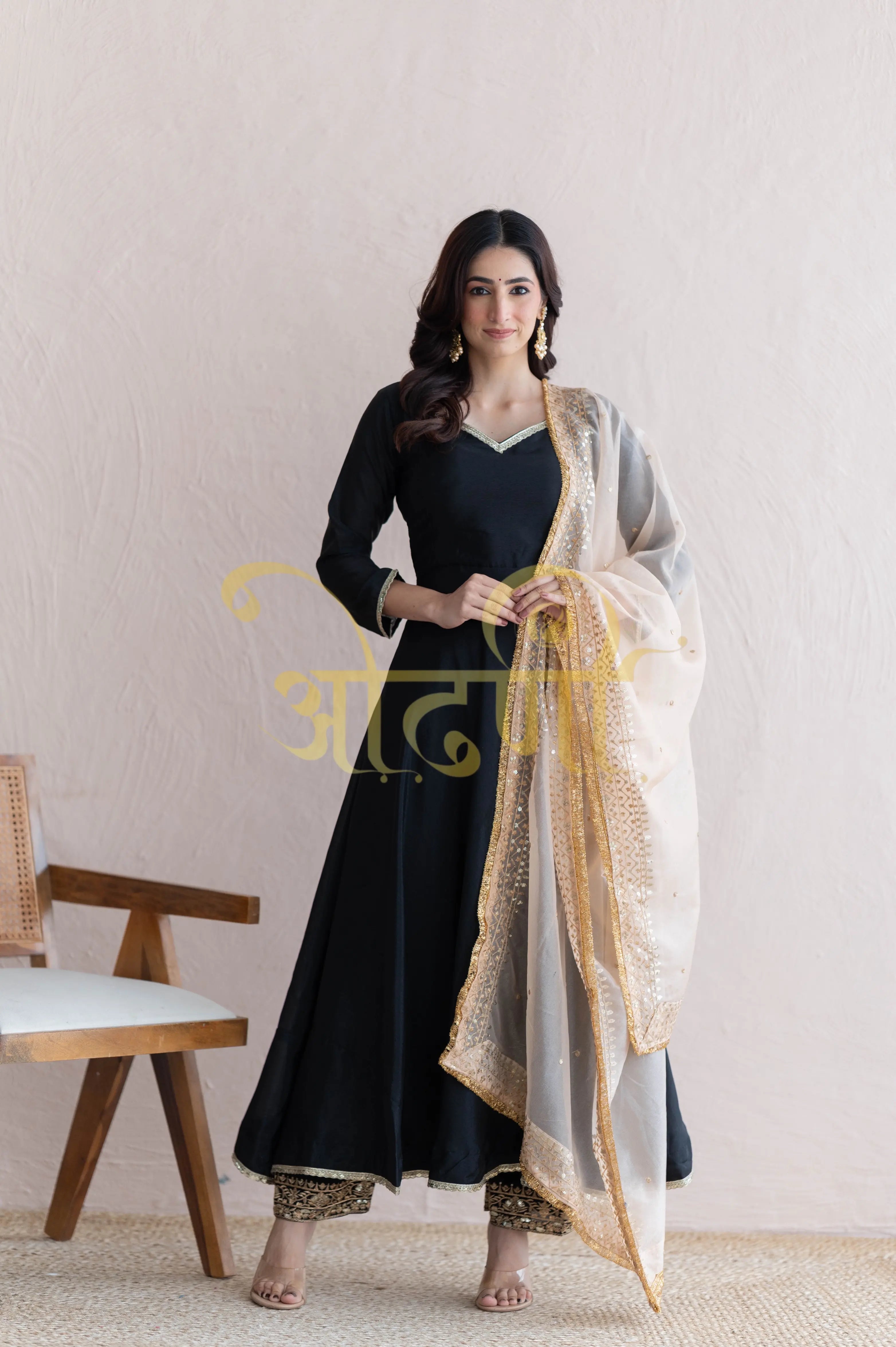 GIRLISH PATTERN ANARKALI 3-PIECE SUIT CONTRAST DUPATTA