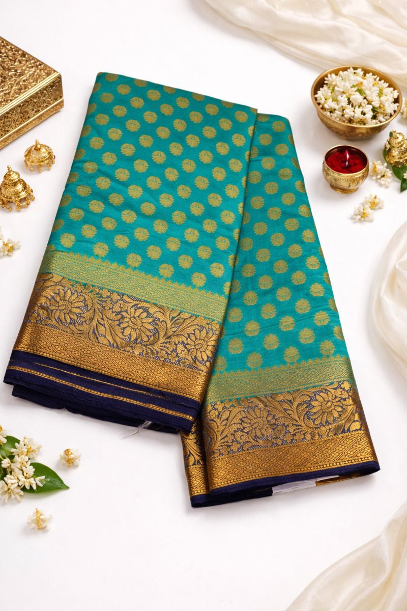 Heavy Banarasi Weaving Saree with Dual Colour Tone (With Blouse)