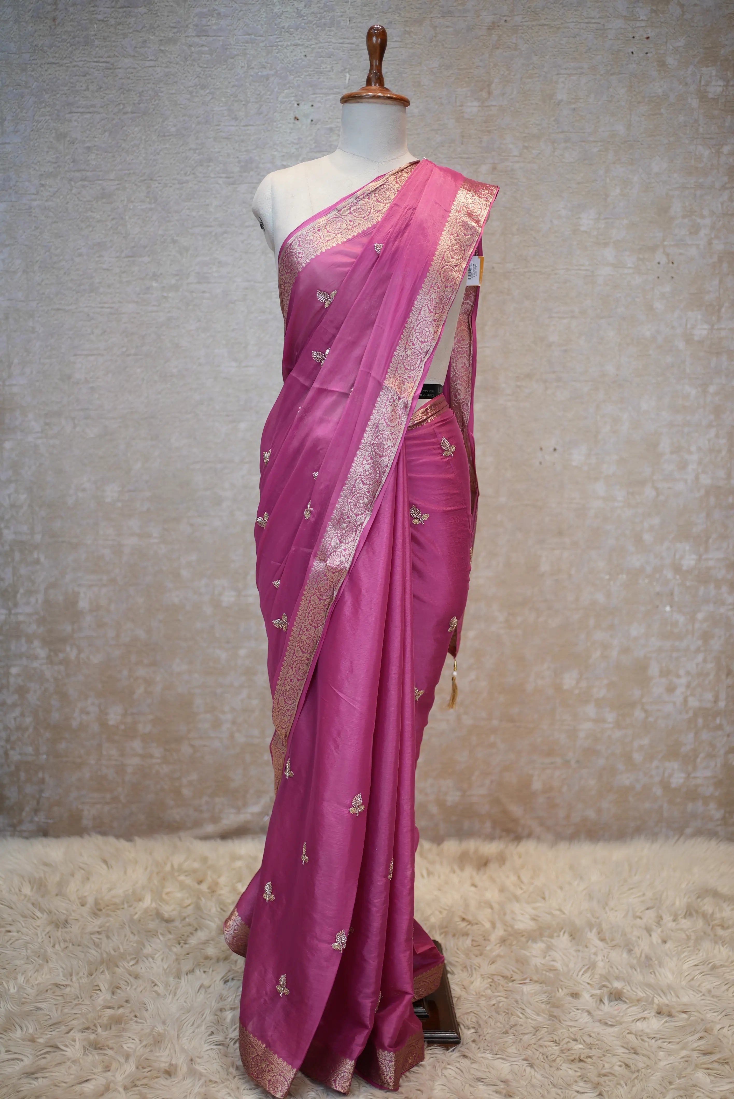 Jari Weaving with Handwork Bhuta Saree