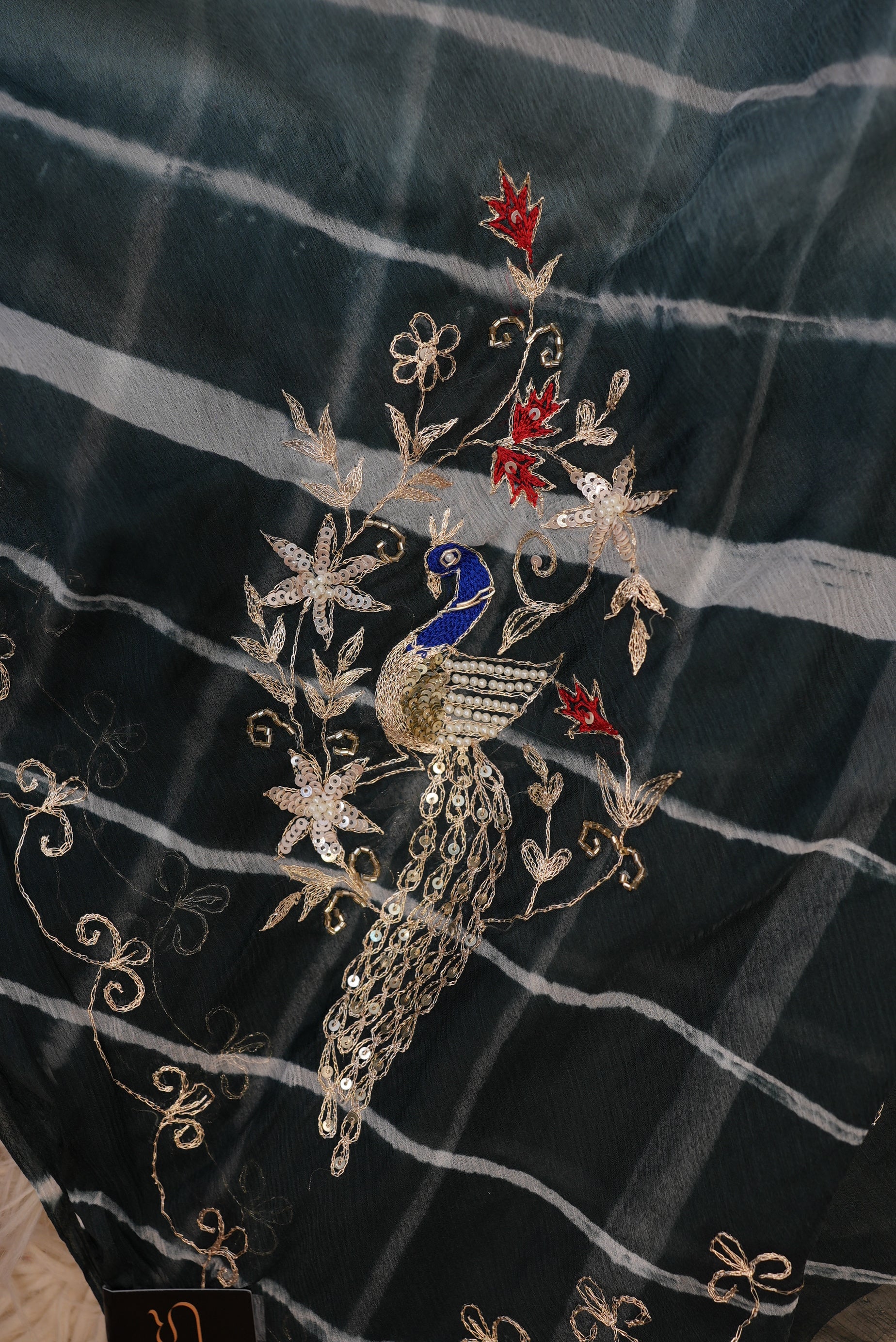 Traditional Leheriya Saree on Pure Chiffon with Peacock Butta Vintage Work