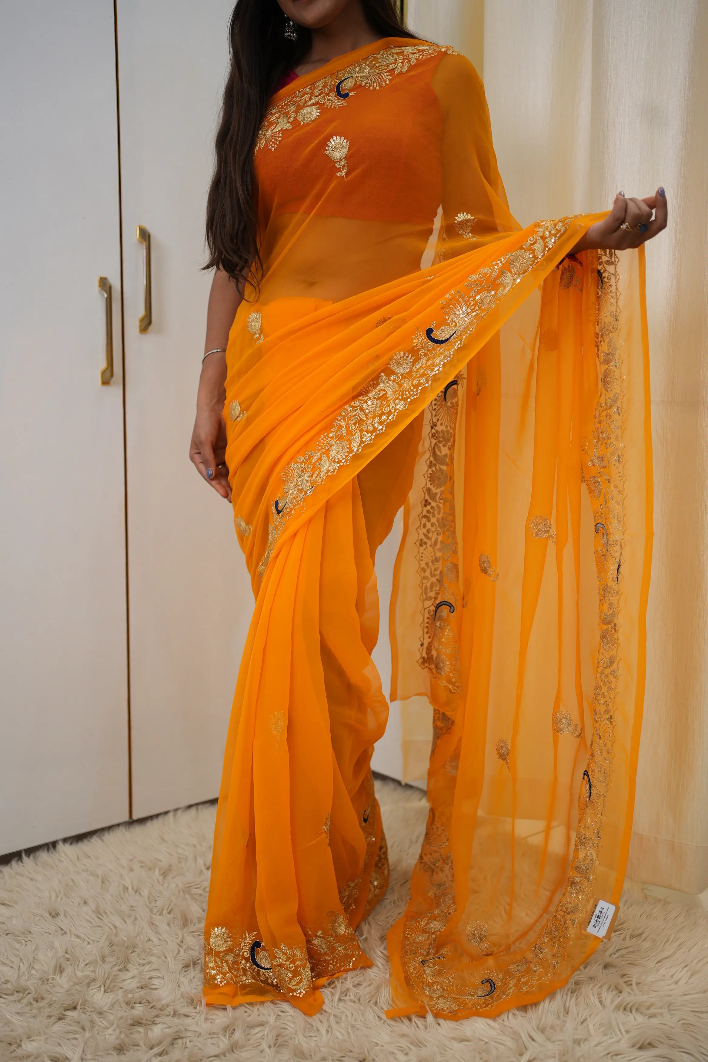 Darbari Saree With Peacock Butta & Vintage Work (Without Blouse)