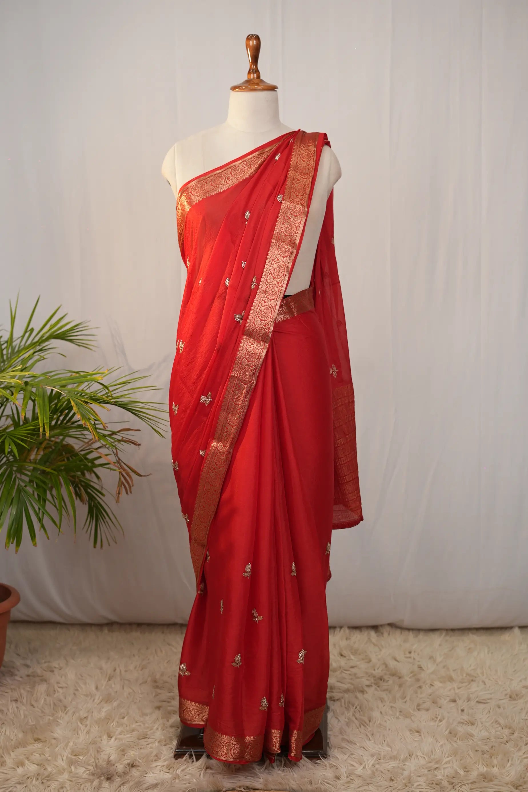 Jari Weaving with Handwork Bhuta Saree