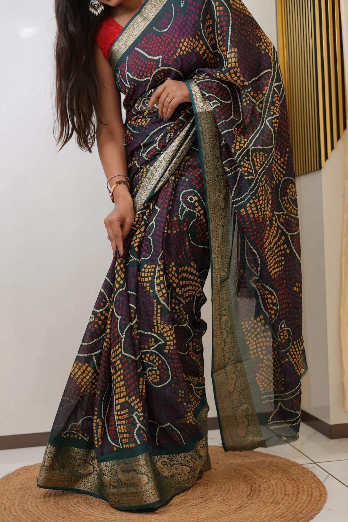Traditional Bandhani Print Saree With Banarasi Border (With Blouse)