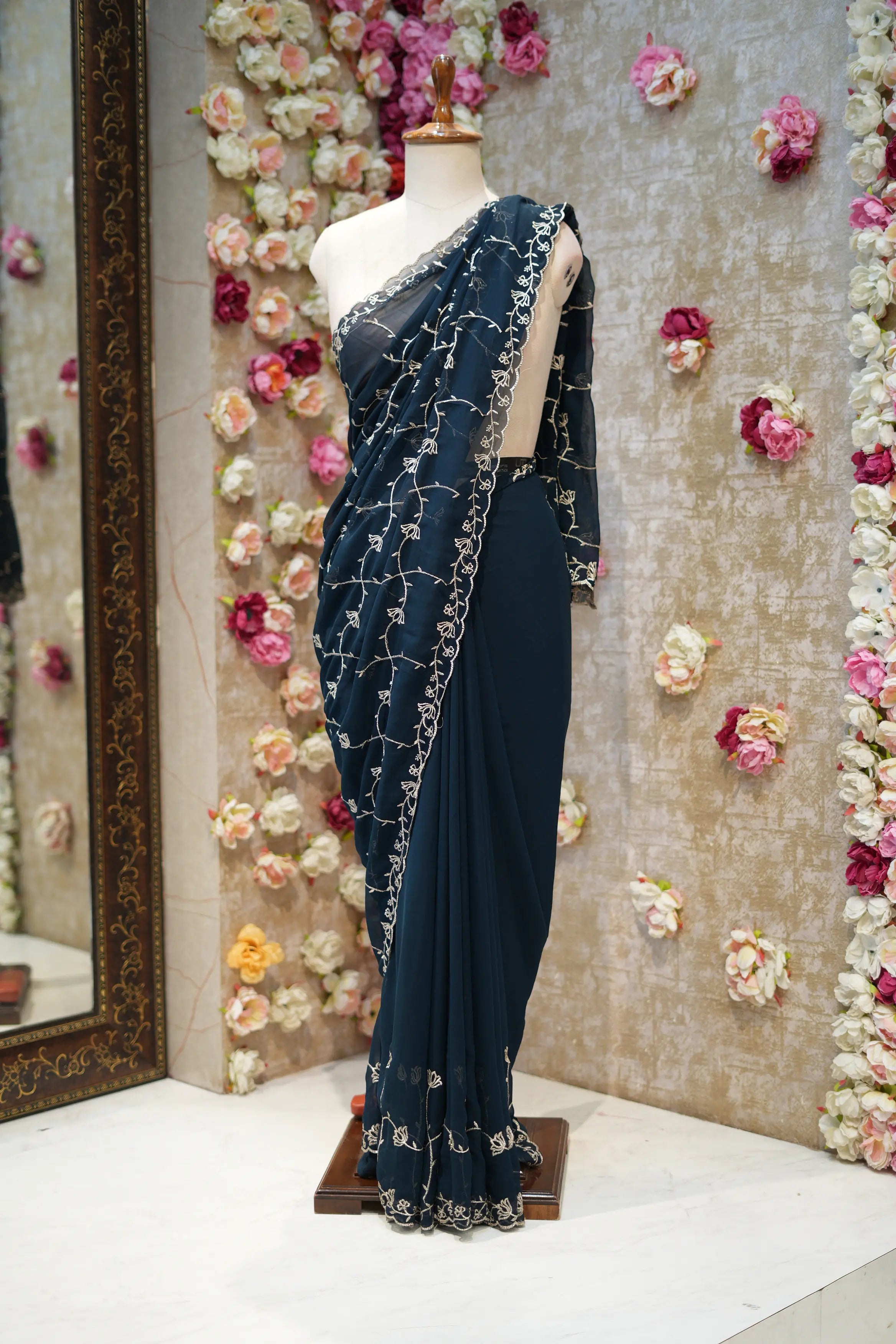 Teal Georgette Jaal Saree with Embroidered Scallop Border Odhani By SRN