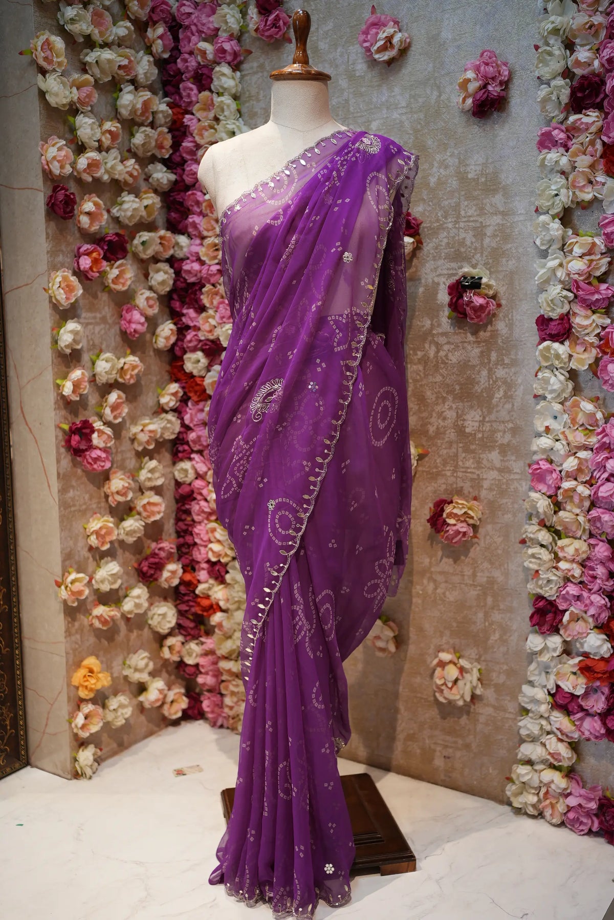 Vintage Buta Work Fancy Bandhani Saree SR0240 (With Runing Blouse)