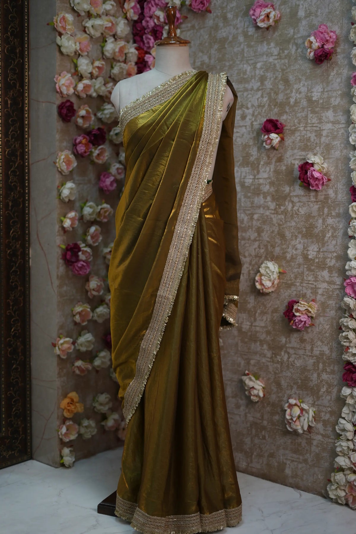 Metallic Tissue Saree with Vintage Hiramandi Lace Border & Heavy Embroidered Blouse