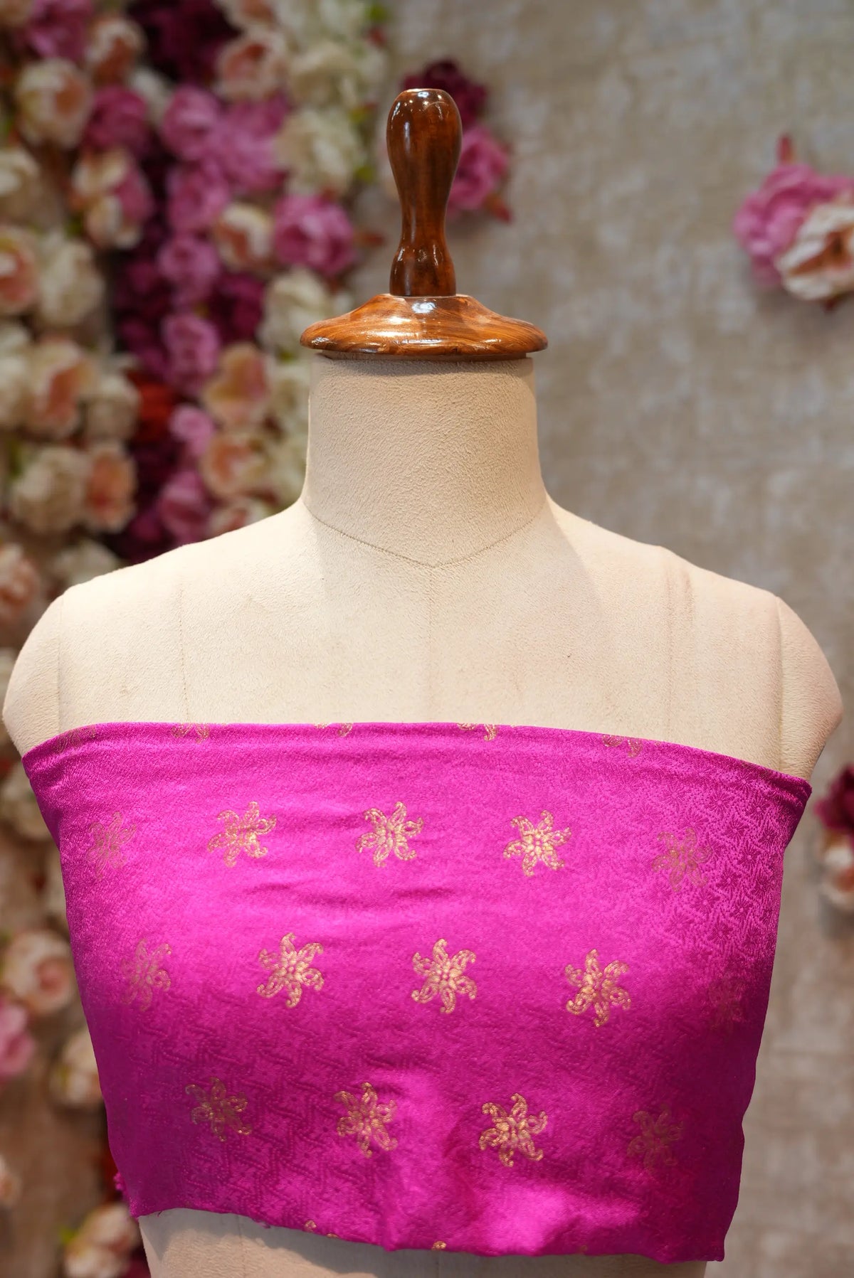 Pure Georgette Dual Tone Saree with Handcrafted Cut Dana & Mirror Zari Embroidery (with Blouse)