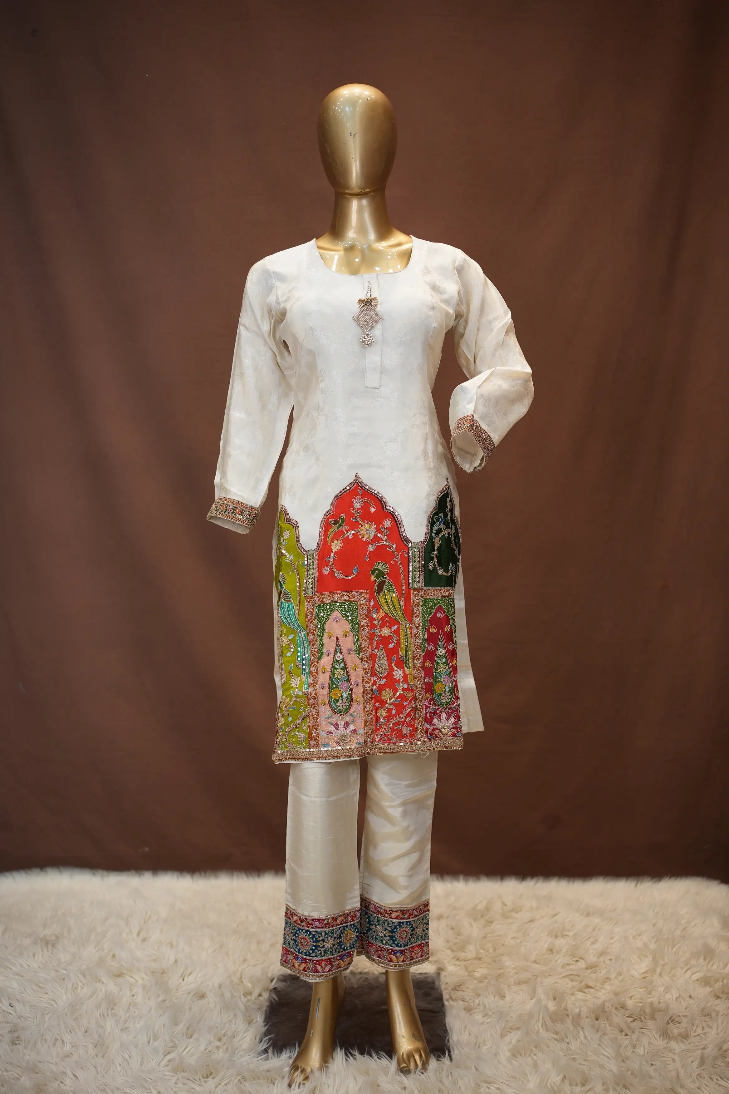 Elegant Designer Kurta Set with Embroidered Hem & Contrast Dupatta