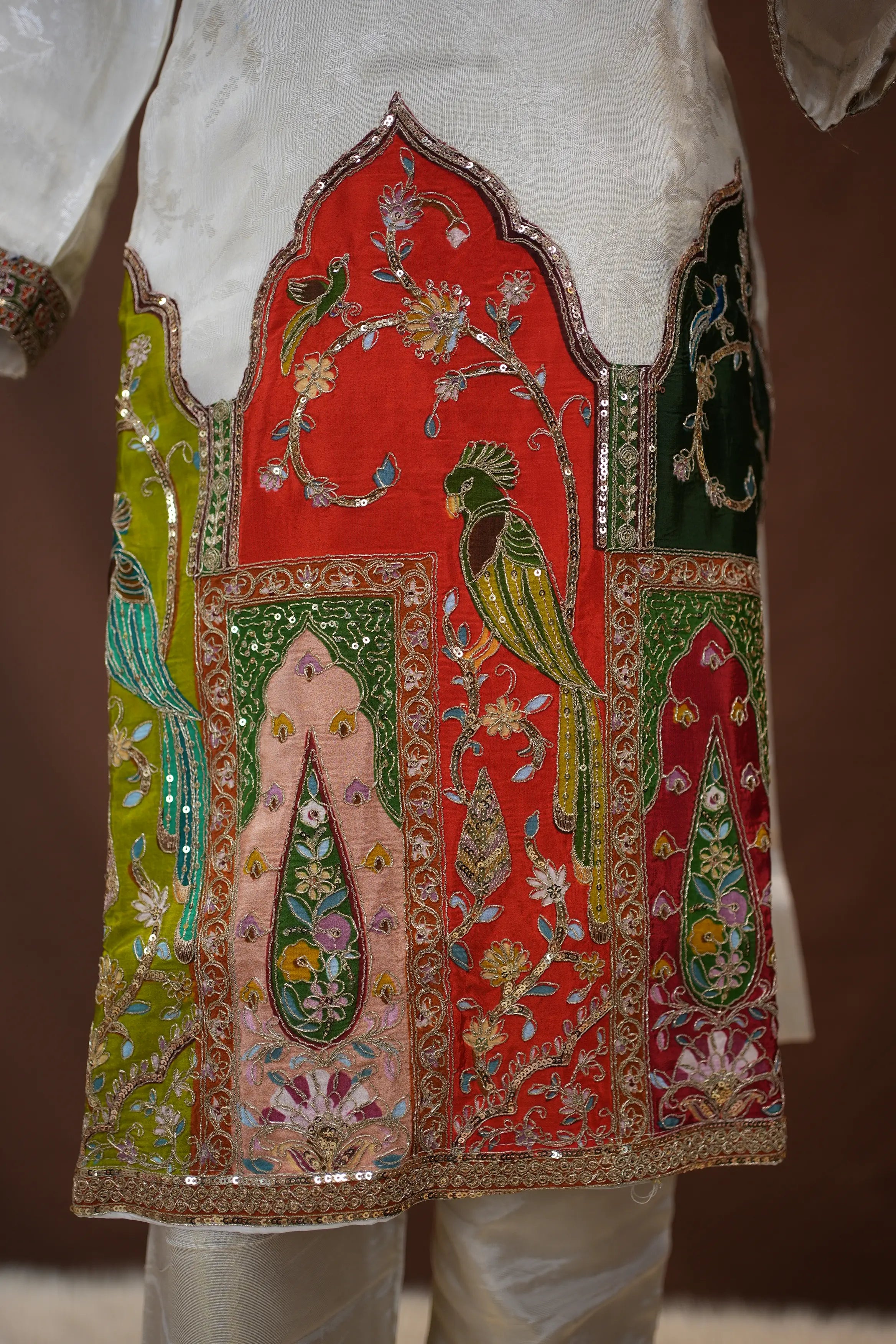 Elegant Designer Kurta Set with Embroidered Hem & Contrast Dupatta
