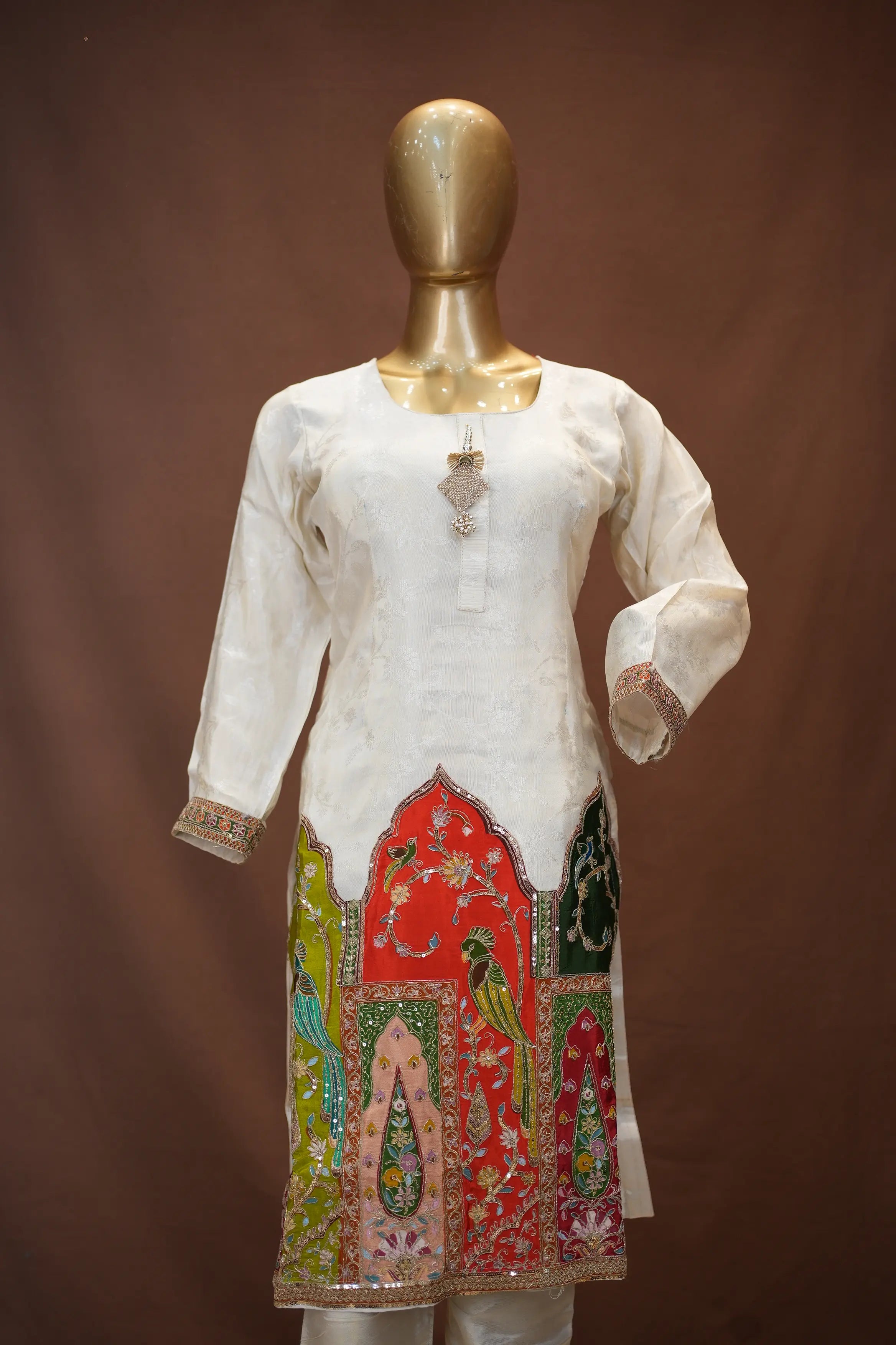 Elegant Designer Kurta Set with Embroidered Hem & Contrast Dupatta