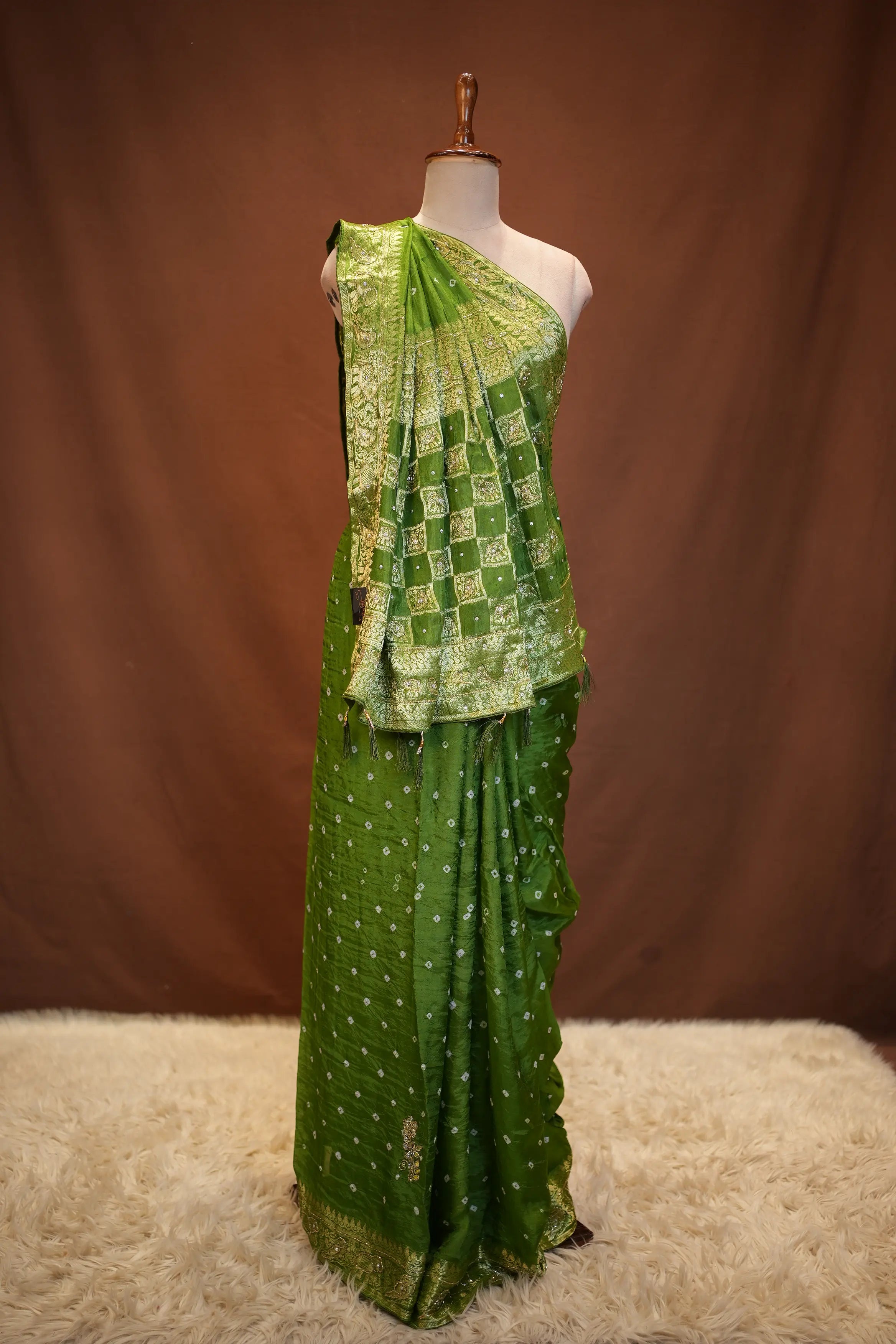 Gujrati Hand Bandhej Design Saree With Zari Weaving Boder With Handwork Touch