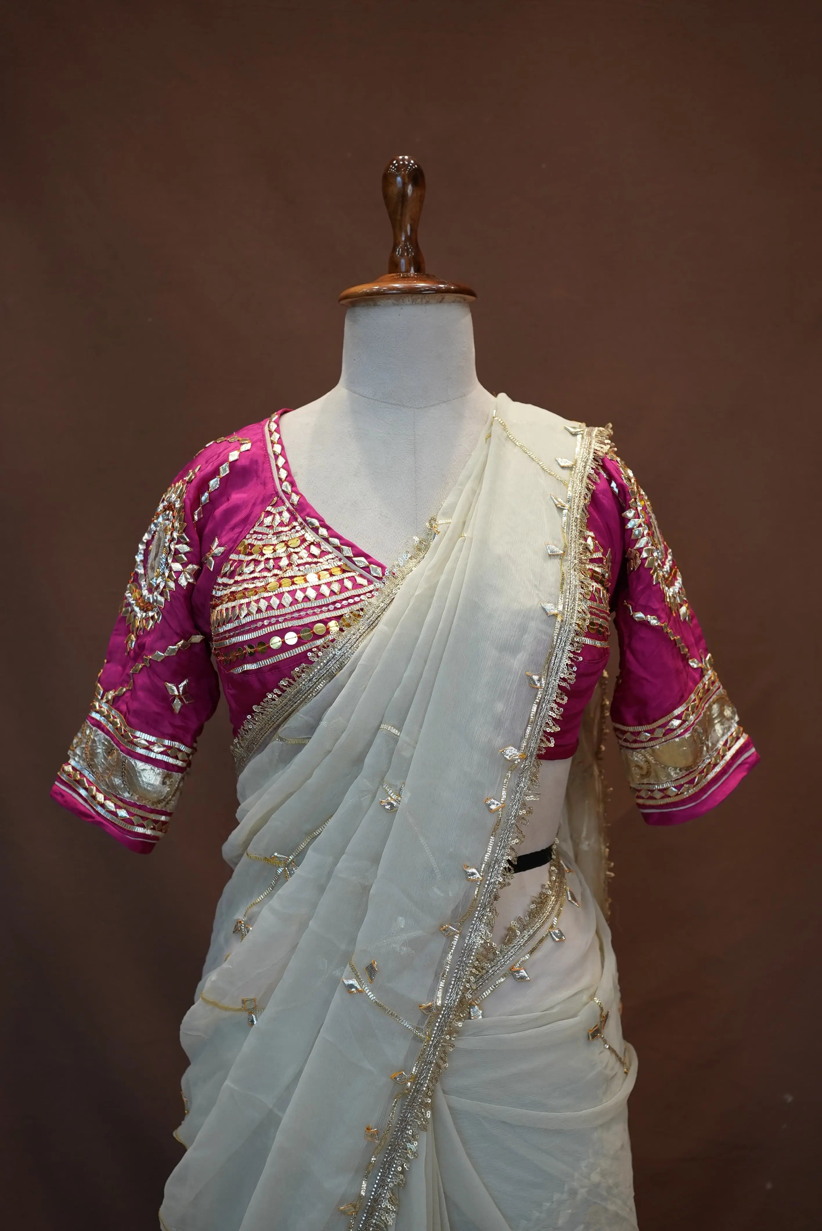 Kachi Gota Patti & Rajasthani Angi Blouse With Pure Engraved Silver Coin
