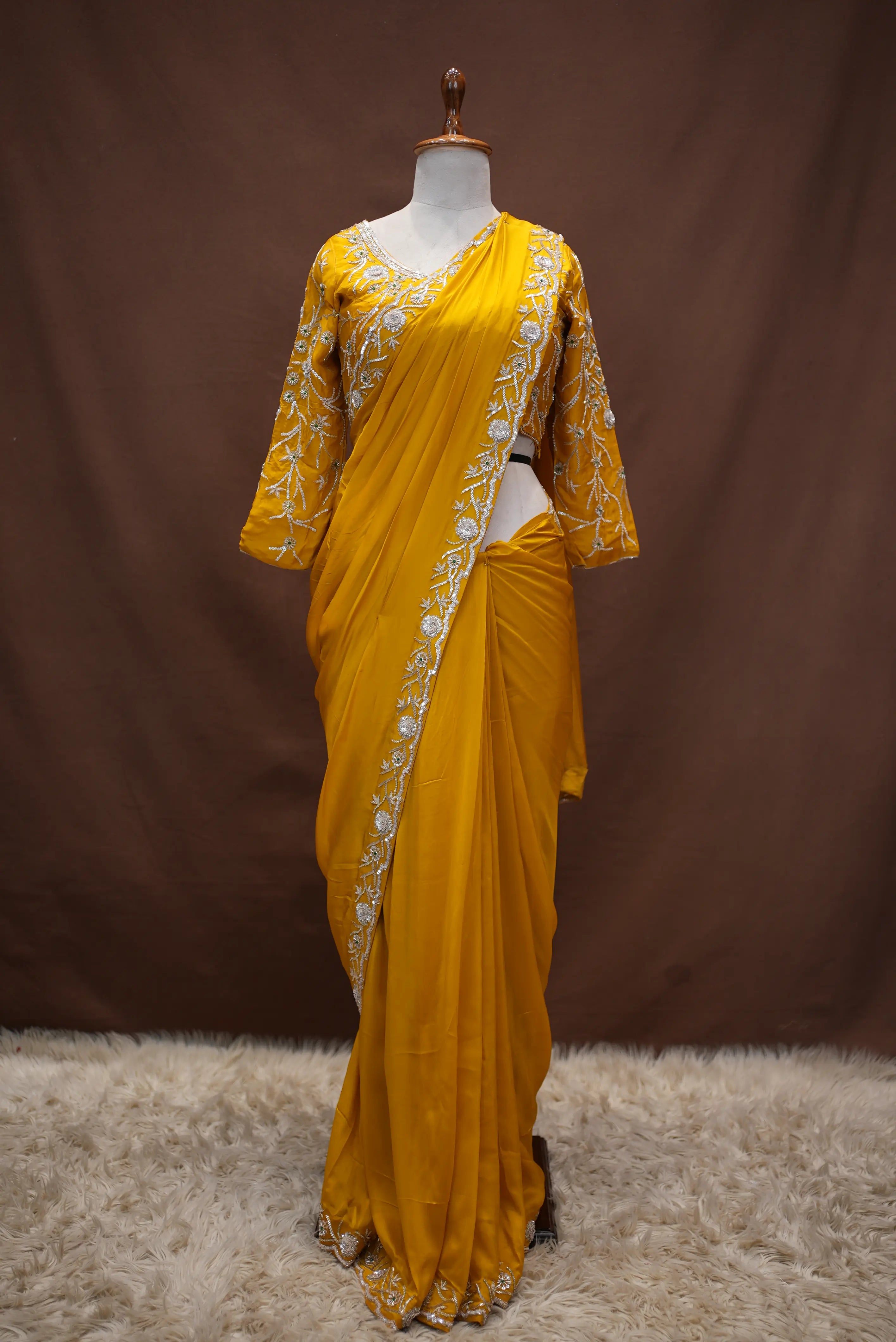 Zardozi Handwork Saree with Stitched Blouse & Belt