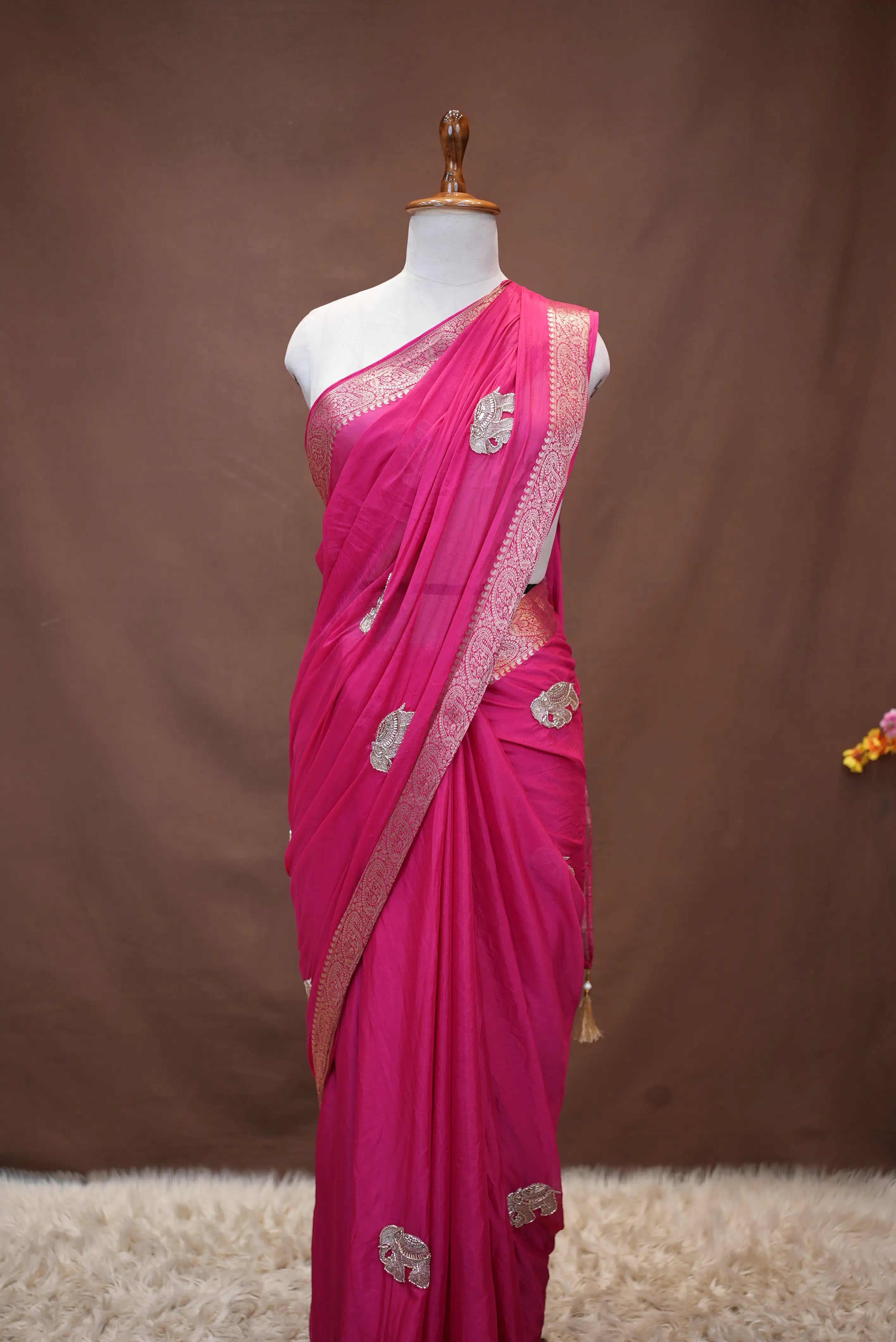 Banarasi Saree with Heavy Weaving Border (With blouse)