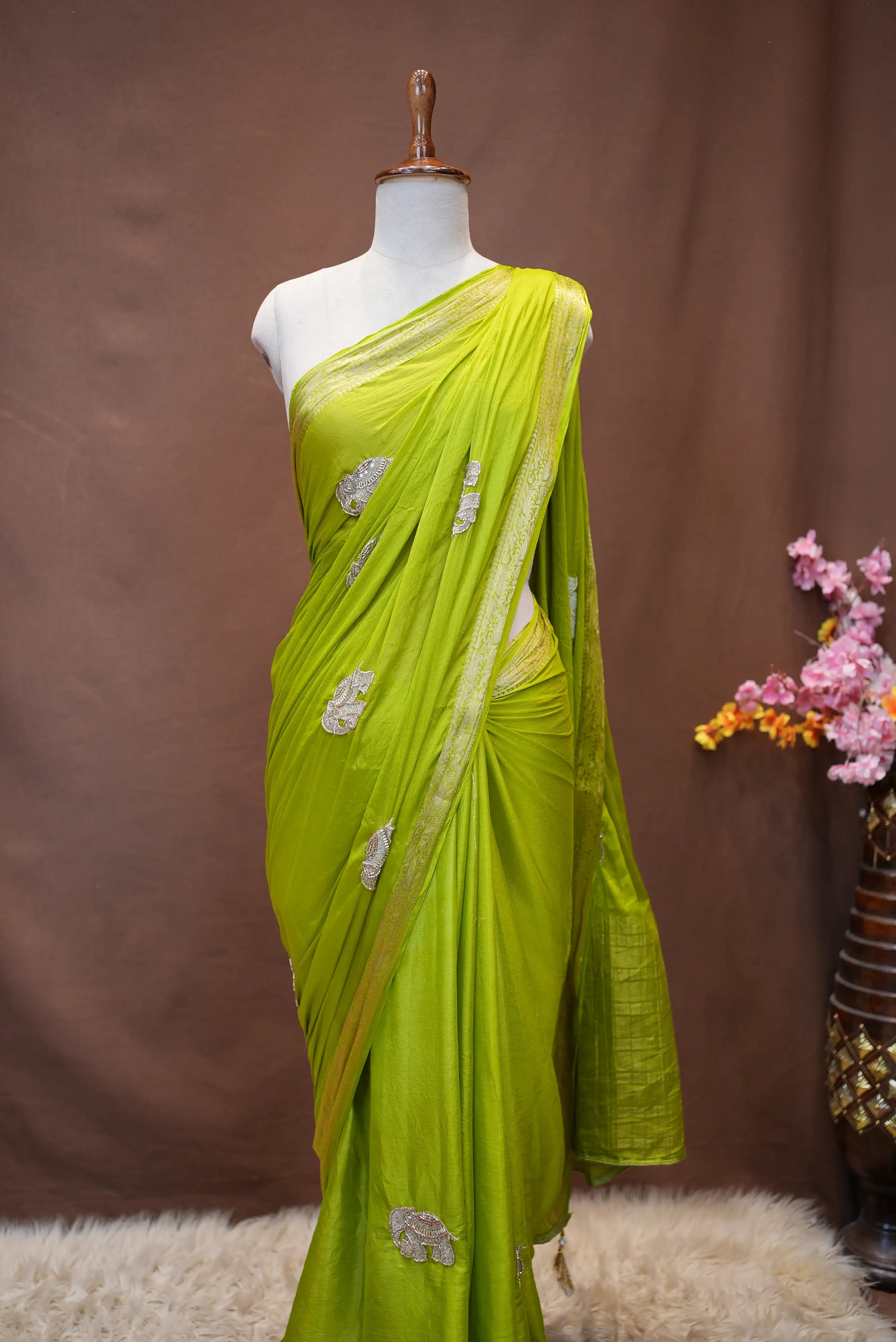Banarasi Saree with Heavy Weaving Border (With blouse)