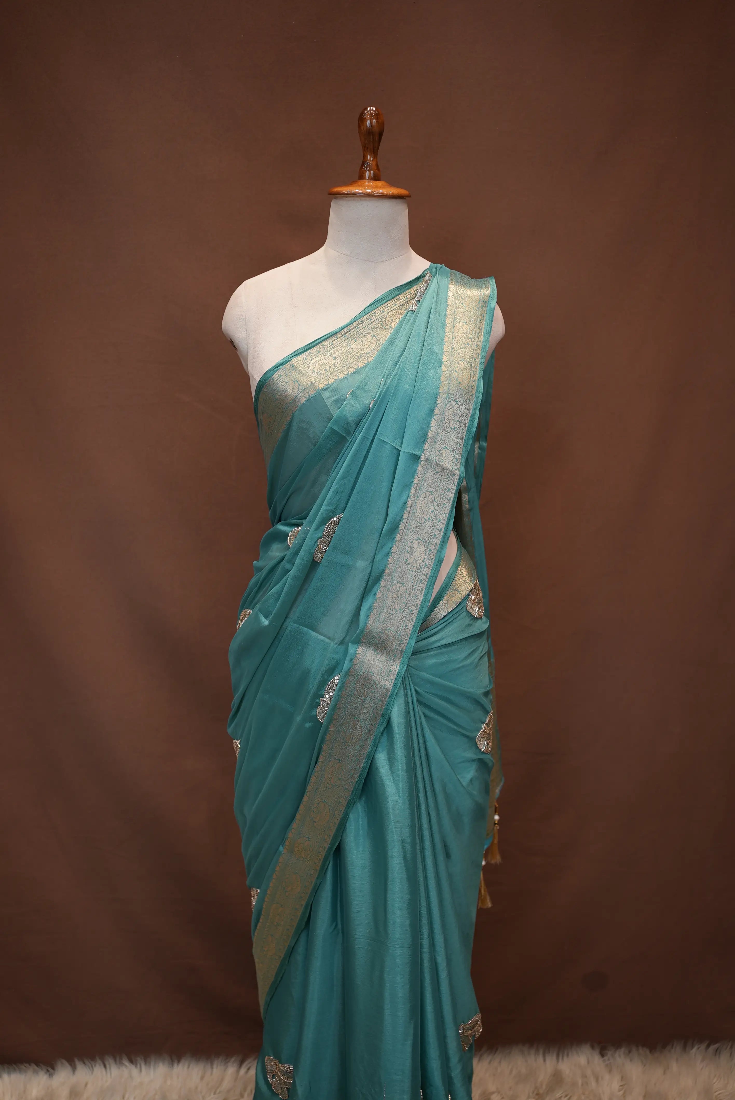 Banarasi Saree with Heavy Weaving Border (With blouse)