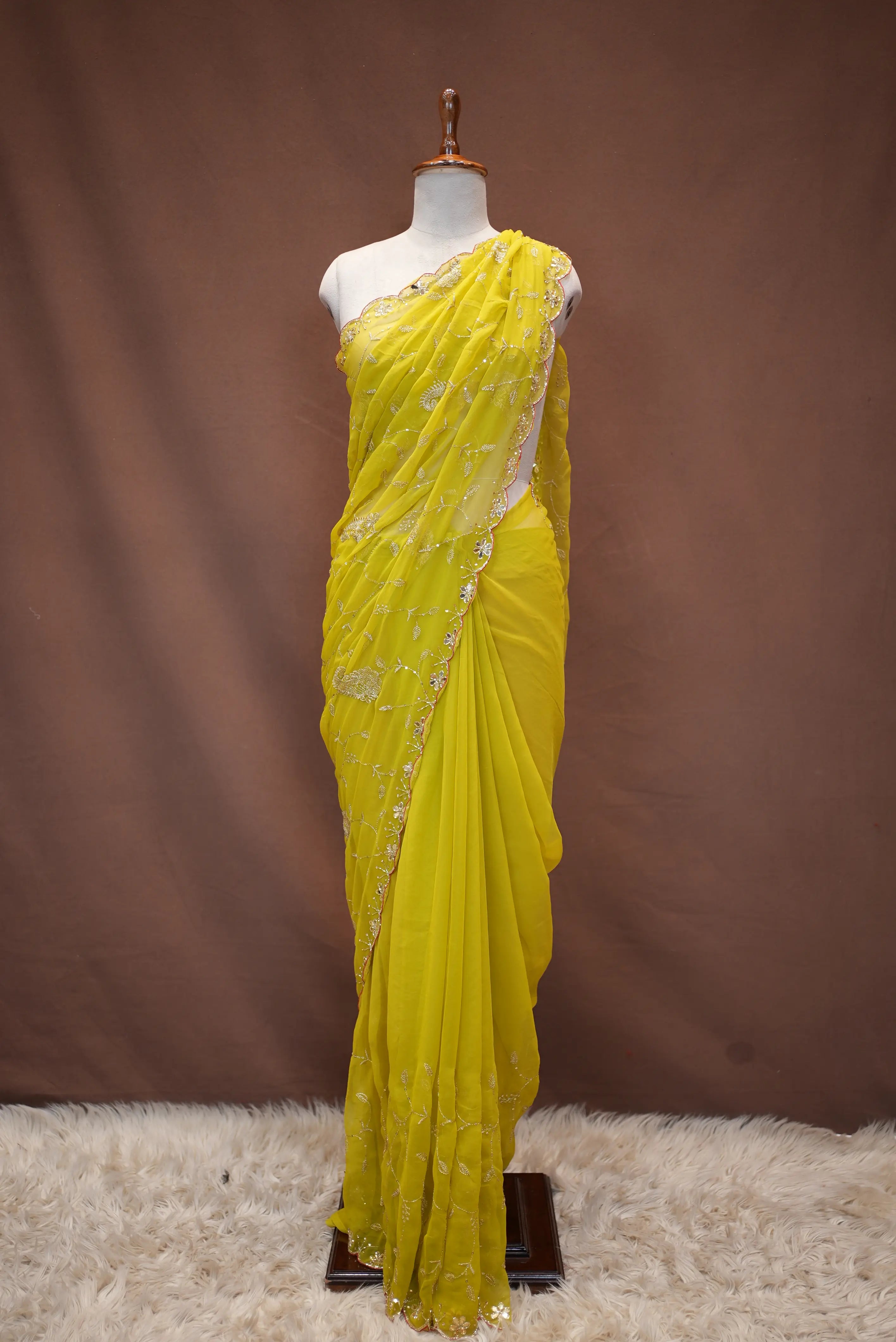 HEAVY JAAL PATTERN SAREE WITH HANDWORK TOUCH (WITH BLOUSE)