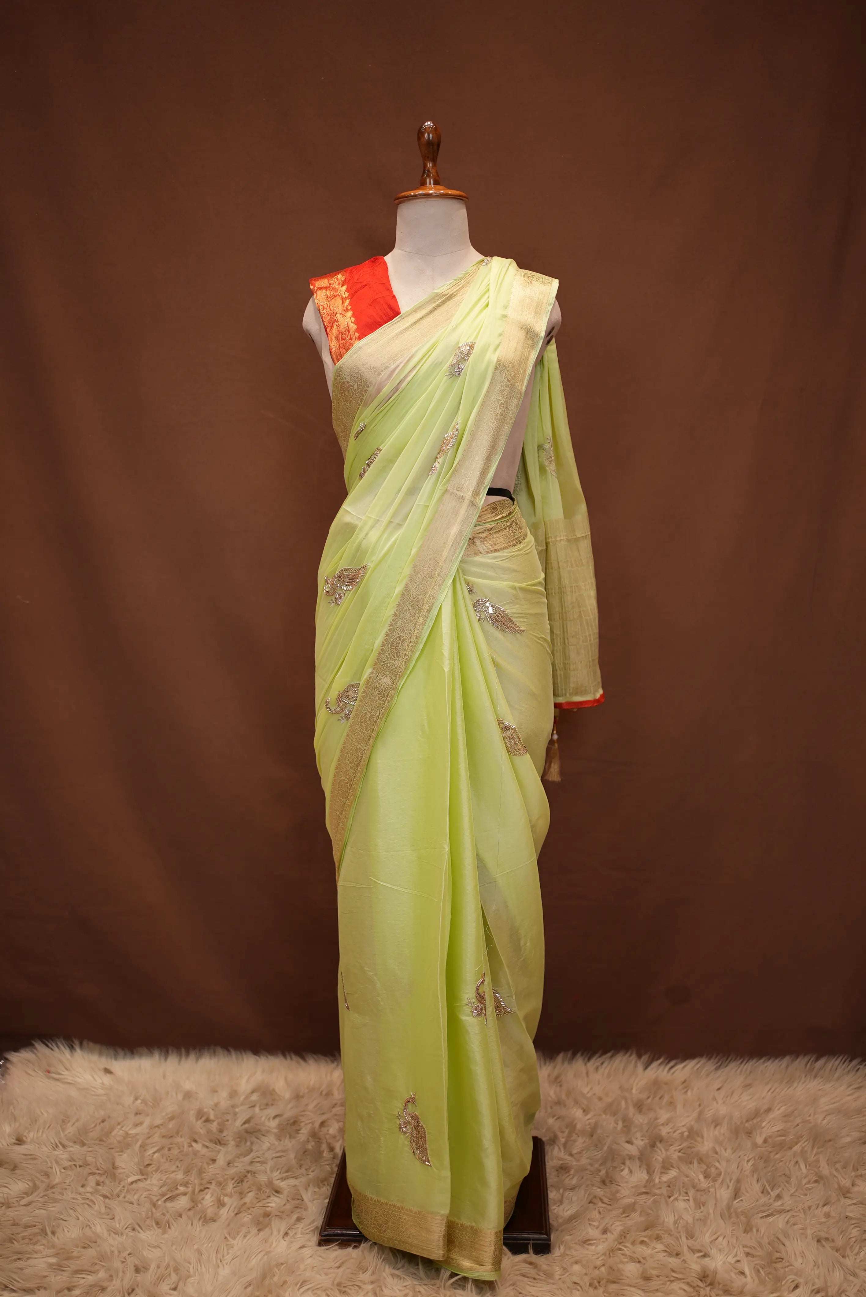 Handwork Peacock Buta With Zari Weaving Boder Saree (With Blouse)