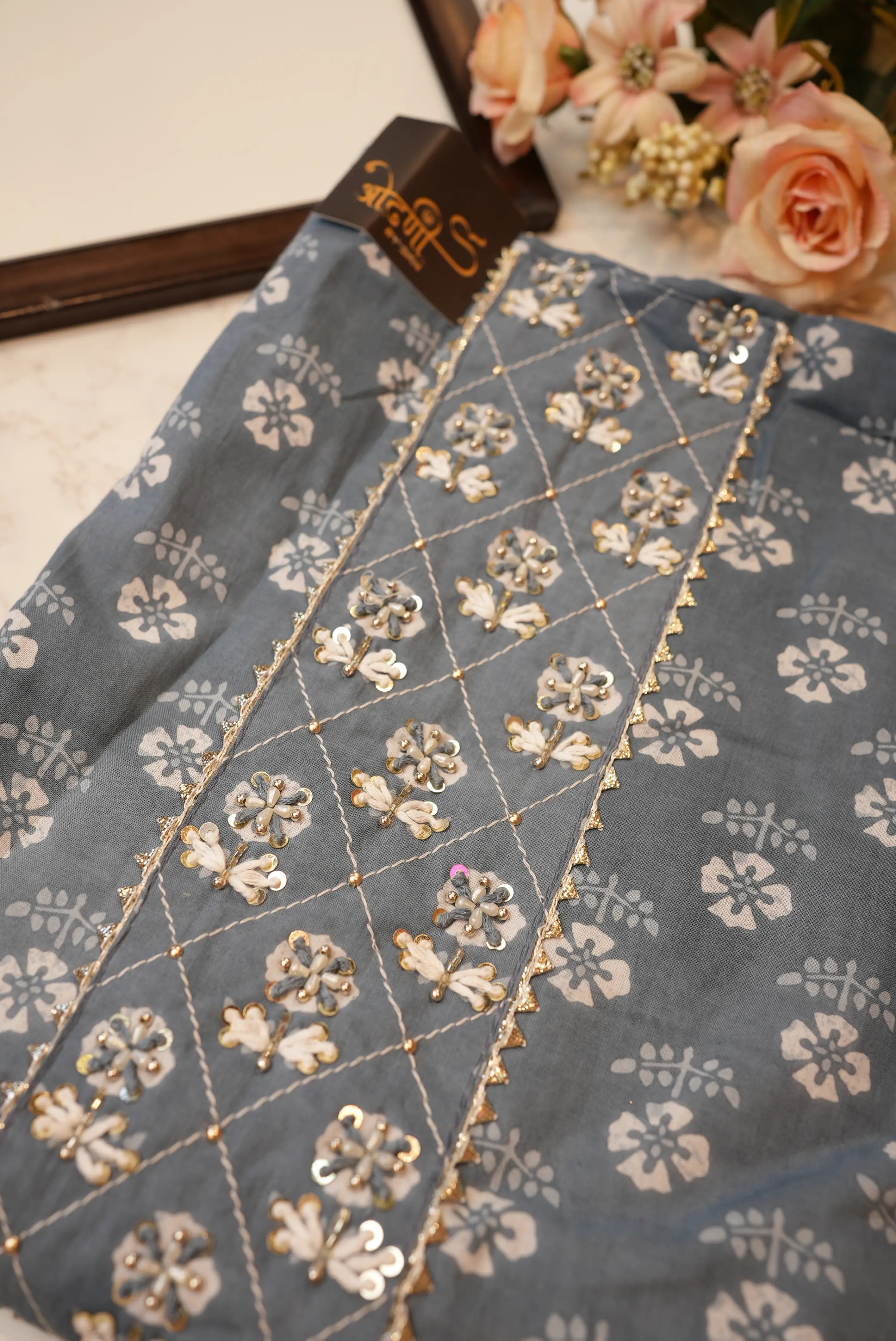Pure Cotton jaipuri block Print suit with matching jutti (UNSTITCHED)