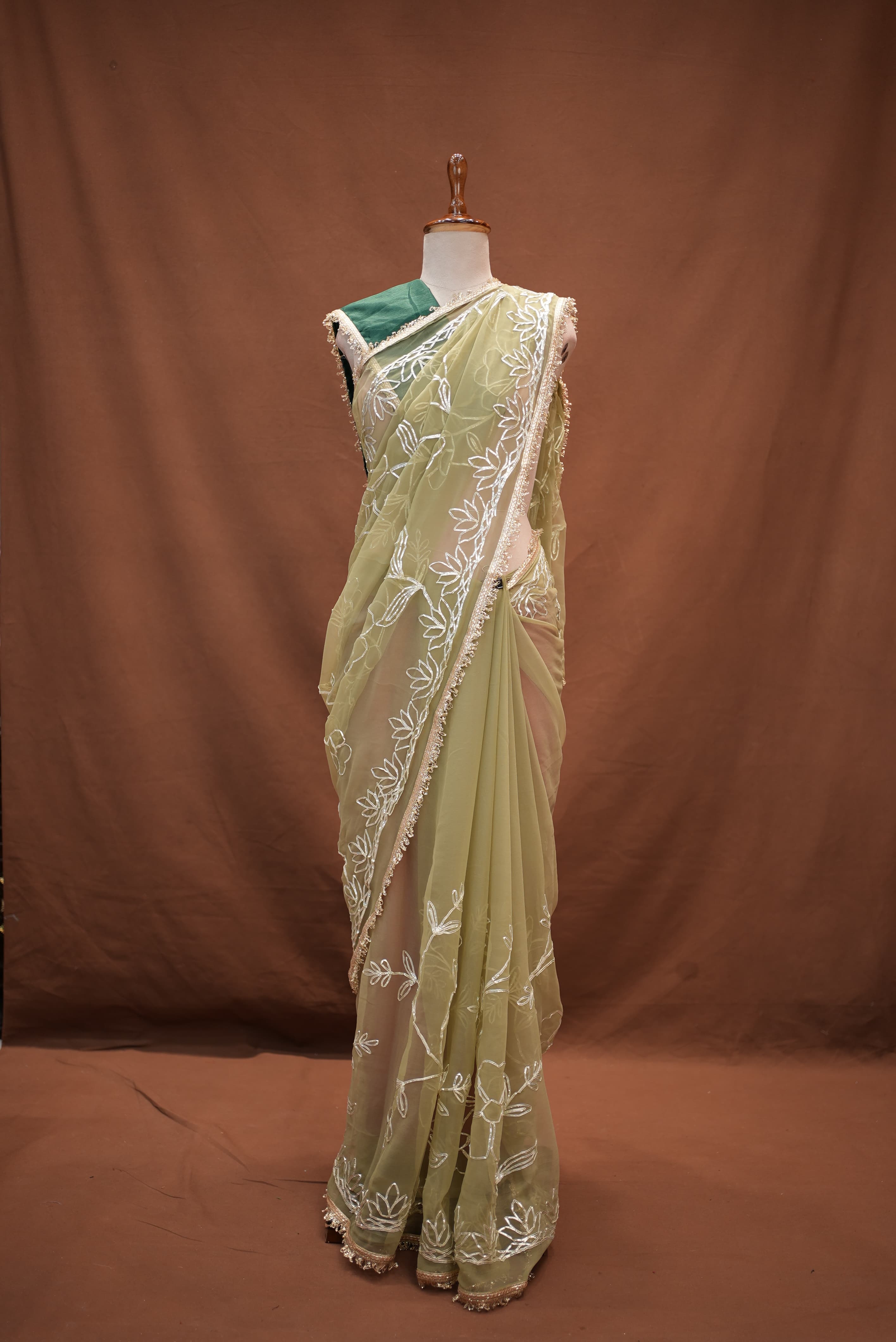 KACCHI GOTAPATTI WORK SAREE WITH CONTRAST BLOUSE