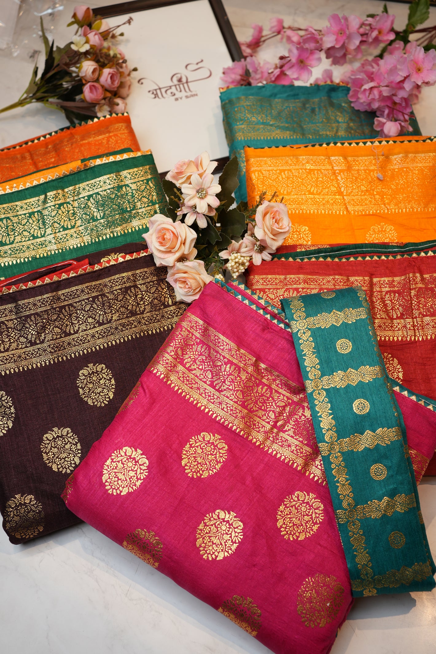 Dola fabric saree with foil print & heavy contrast blouse ##SR040