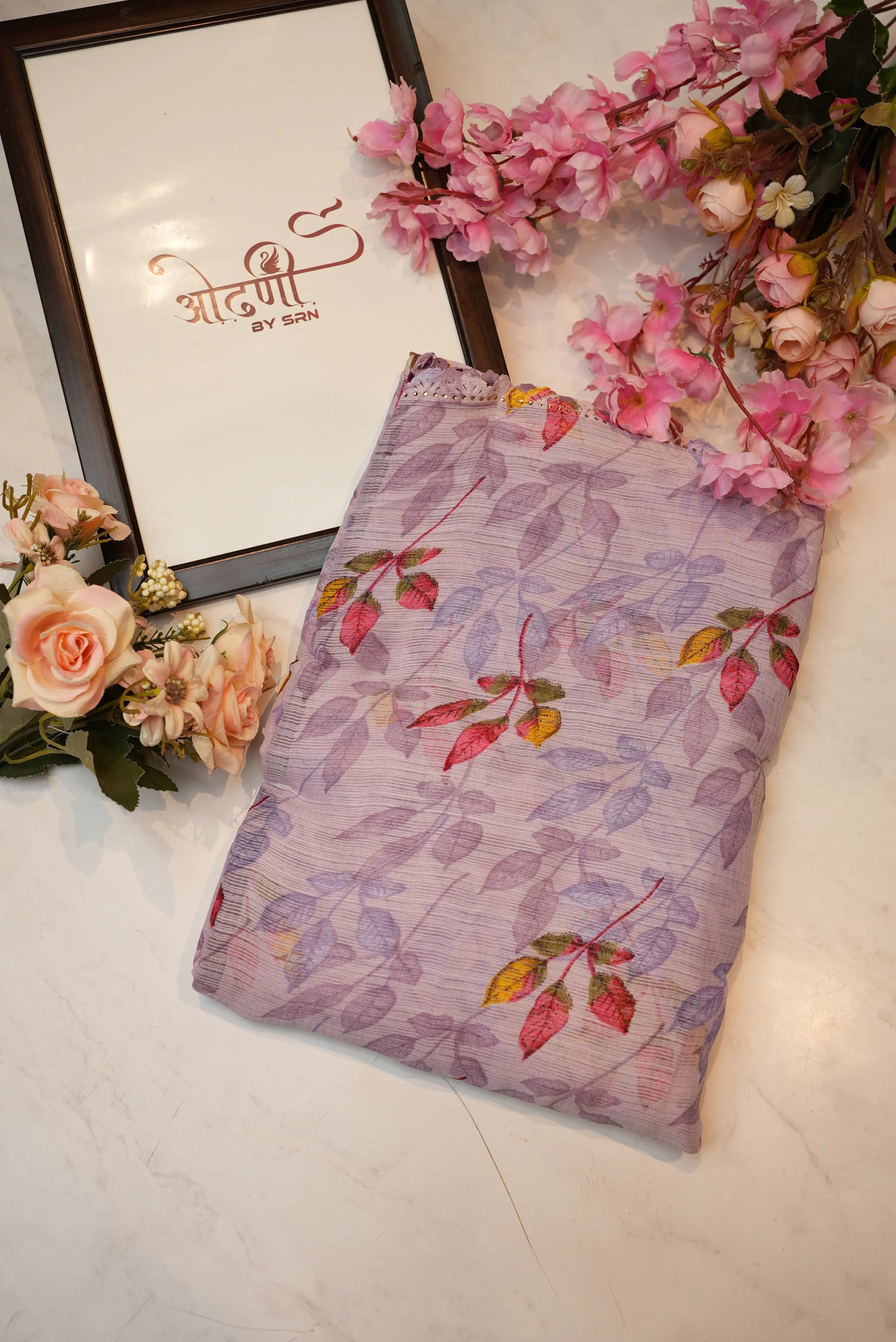 Lightweight Floral Print Saree With Cut Border