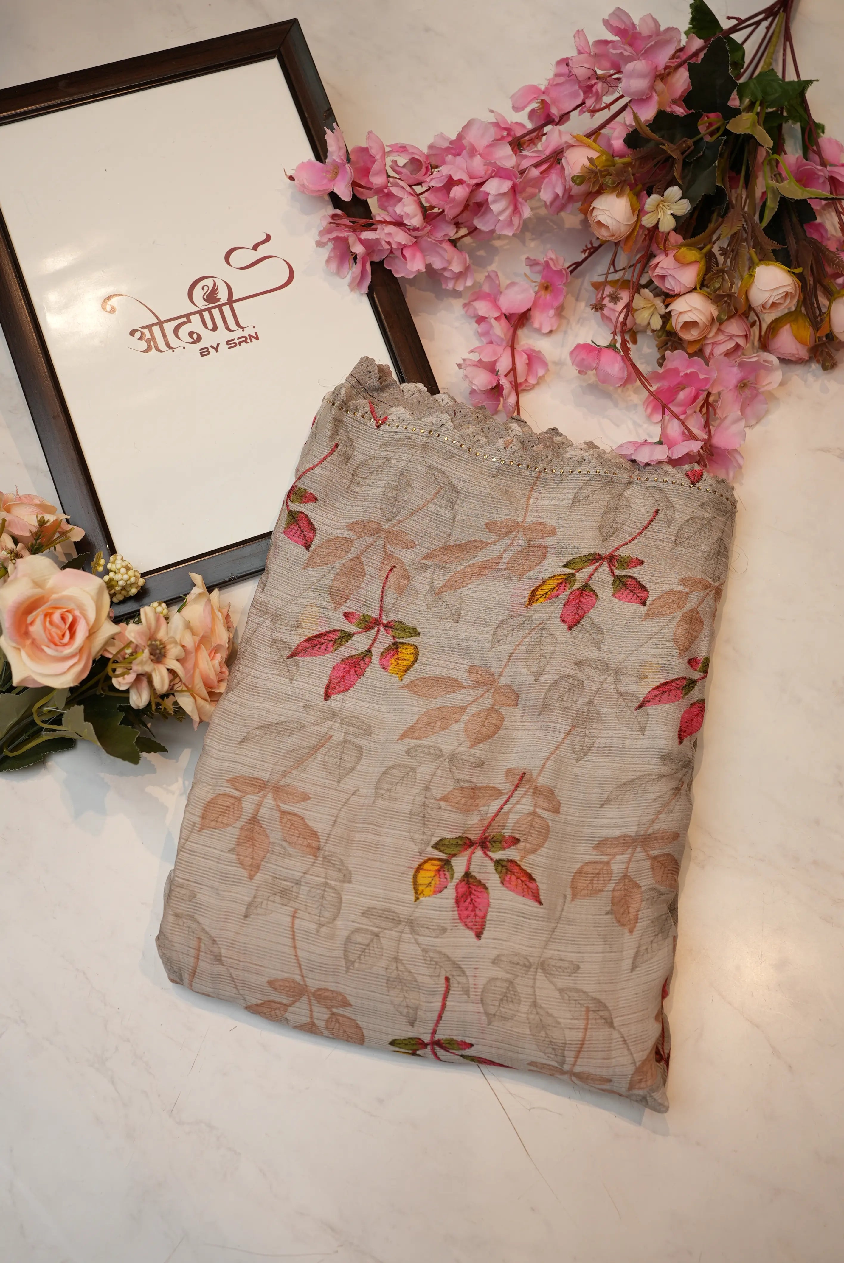 Lightweight Floral Print Saree With Cut Border