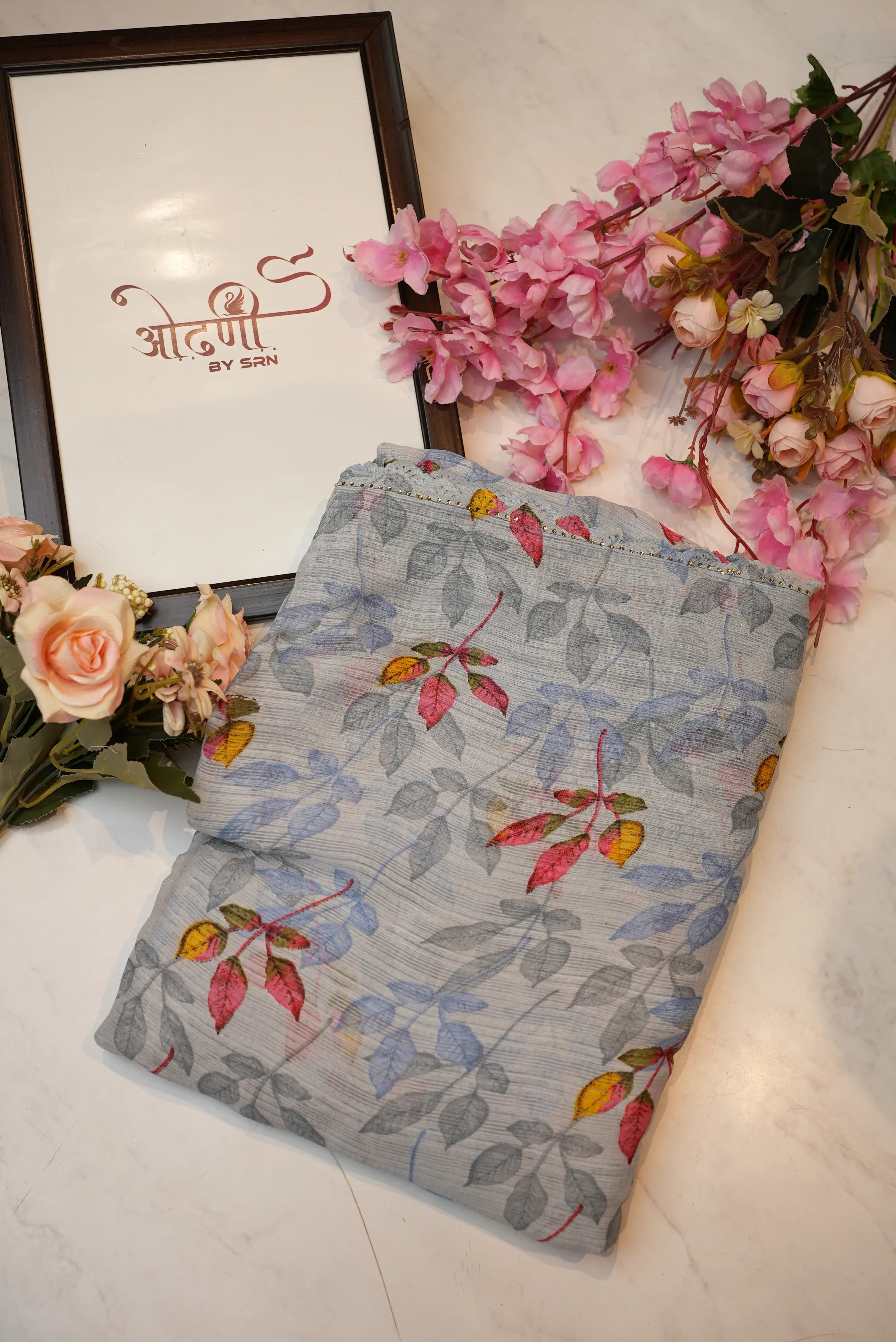 Lightweight Floral Print Saree With Cut Border