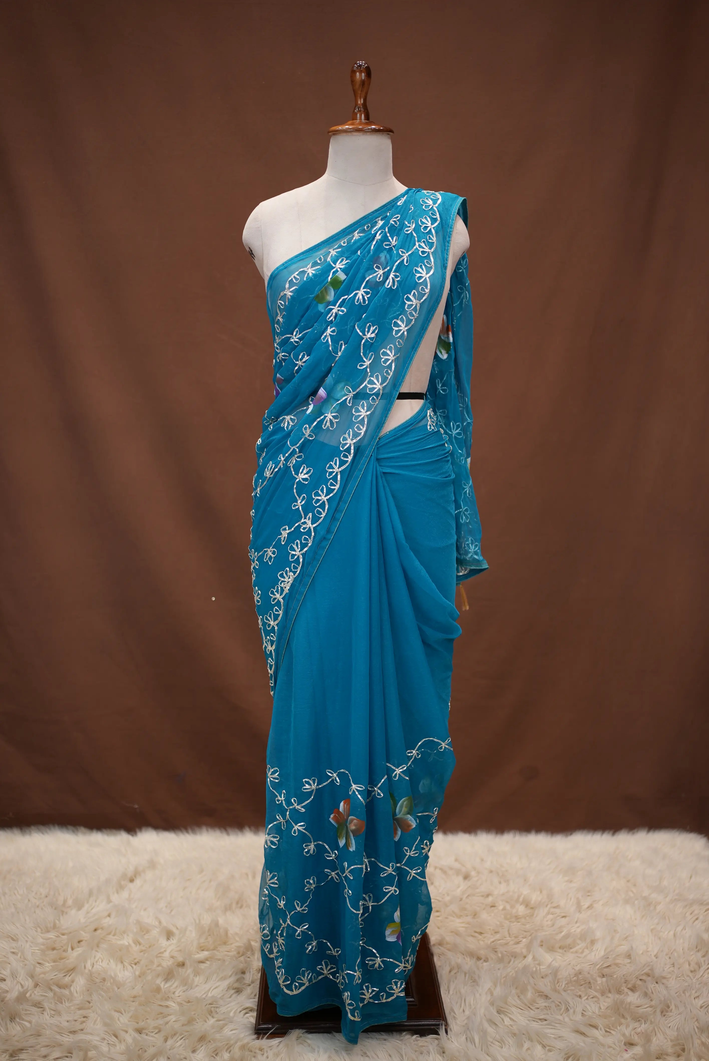 Kacchi Gota Patti Work Shimmer Chiffon Saree with Jaal Pattern & Blouse