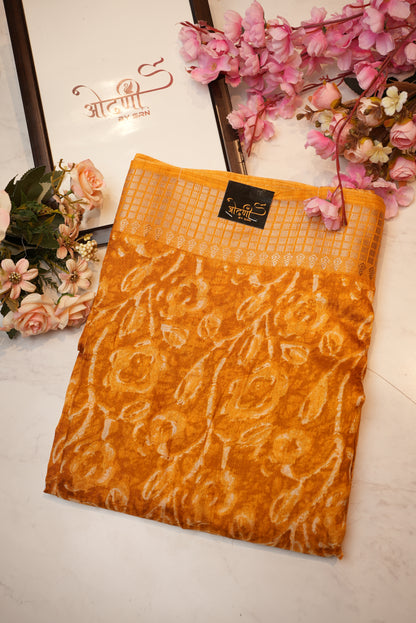 Synthetic fabric saree with zari border ##SR068