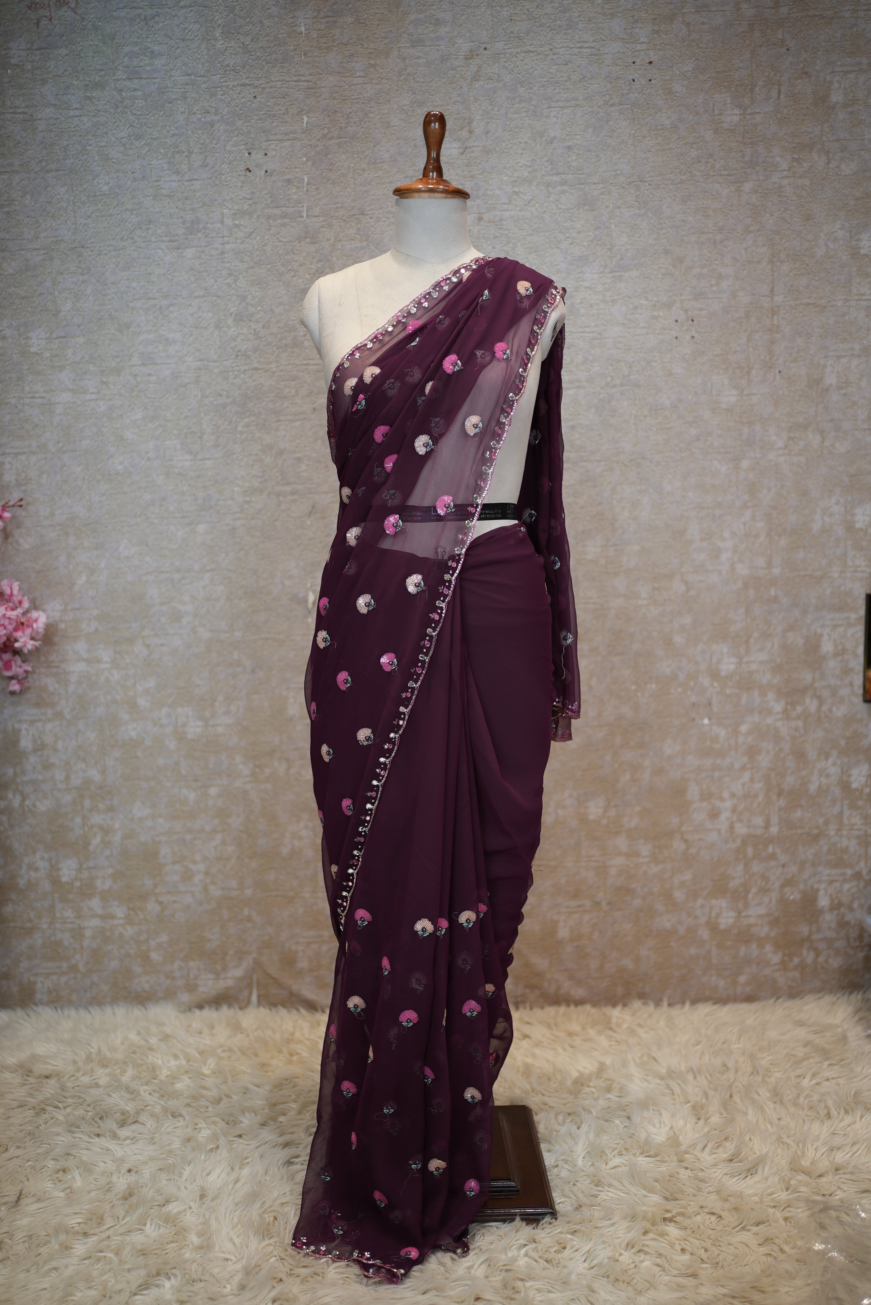Georgette Fabric Saree With Choti Buti With Delicate Border (With Running Blouse)