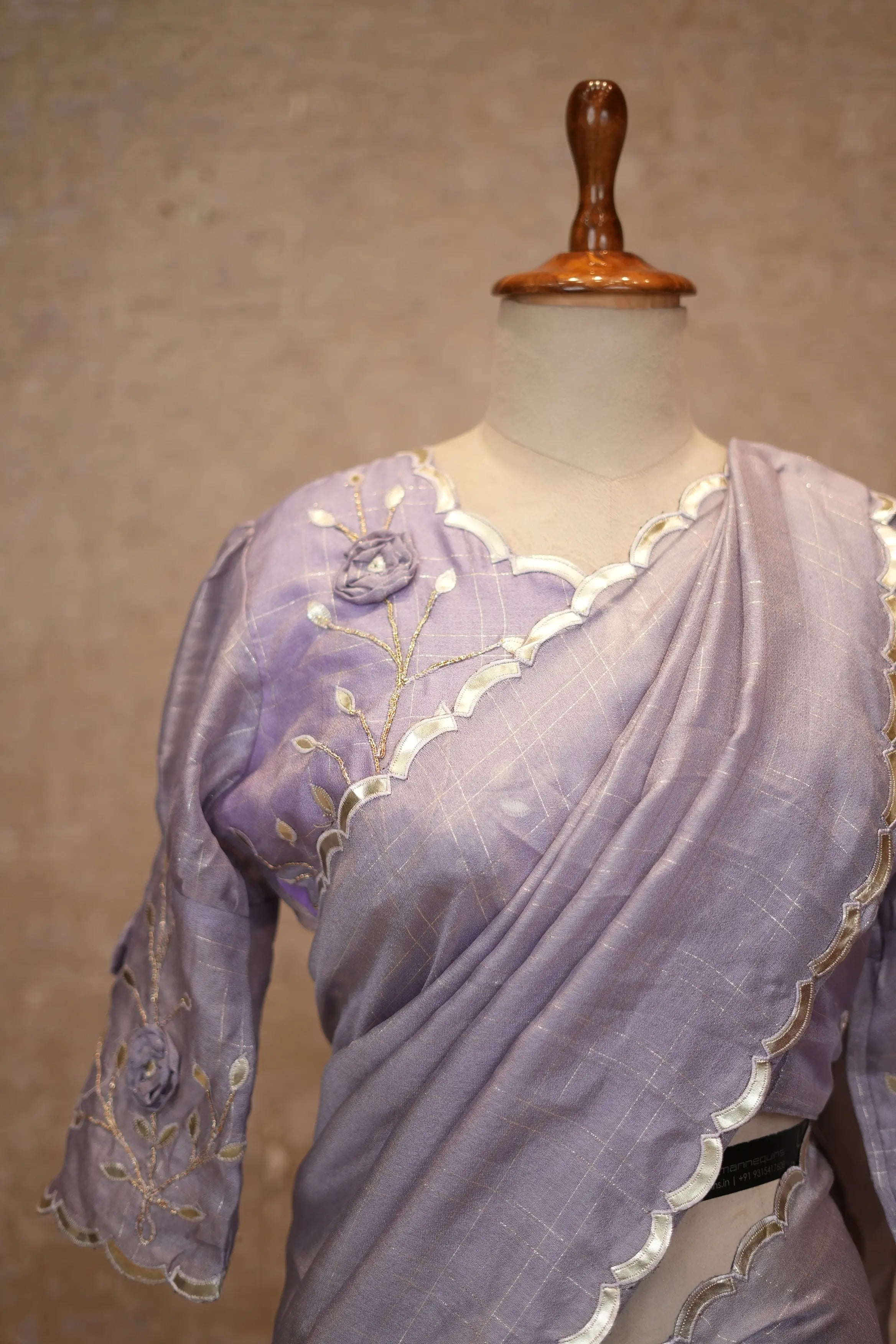 Elegant Designer Saree Co-Ord Set with Embroidered Blouse & Scalloped Border