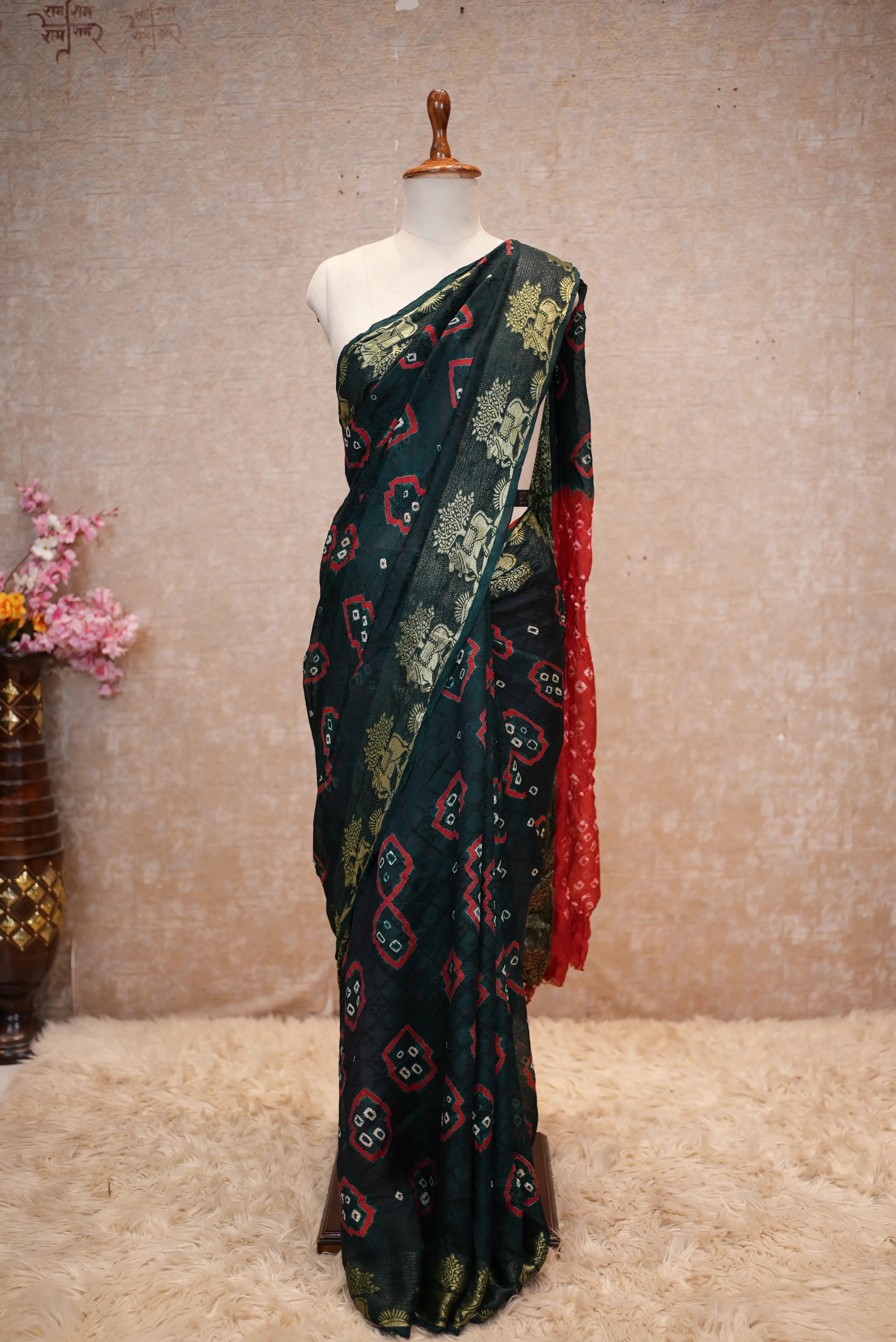 Traditional Laddu Bandhej Saree Adorned With Zari Border