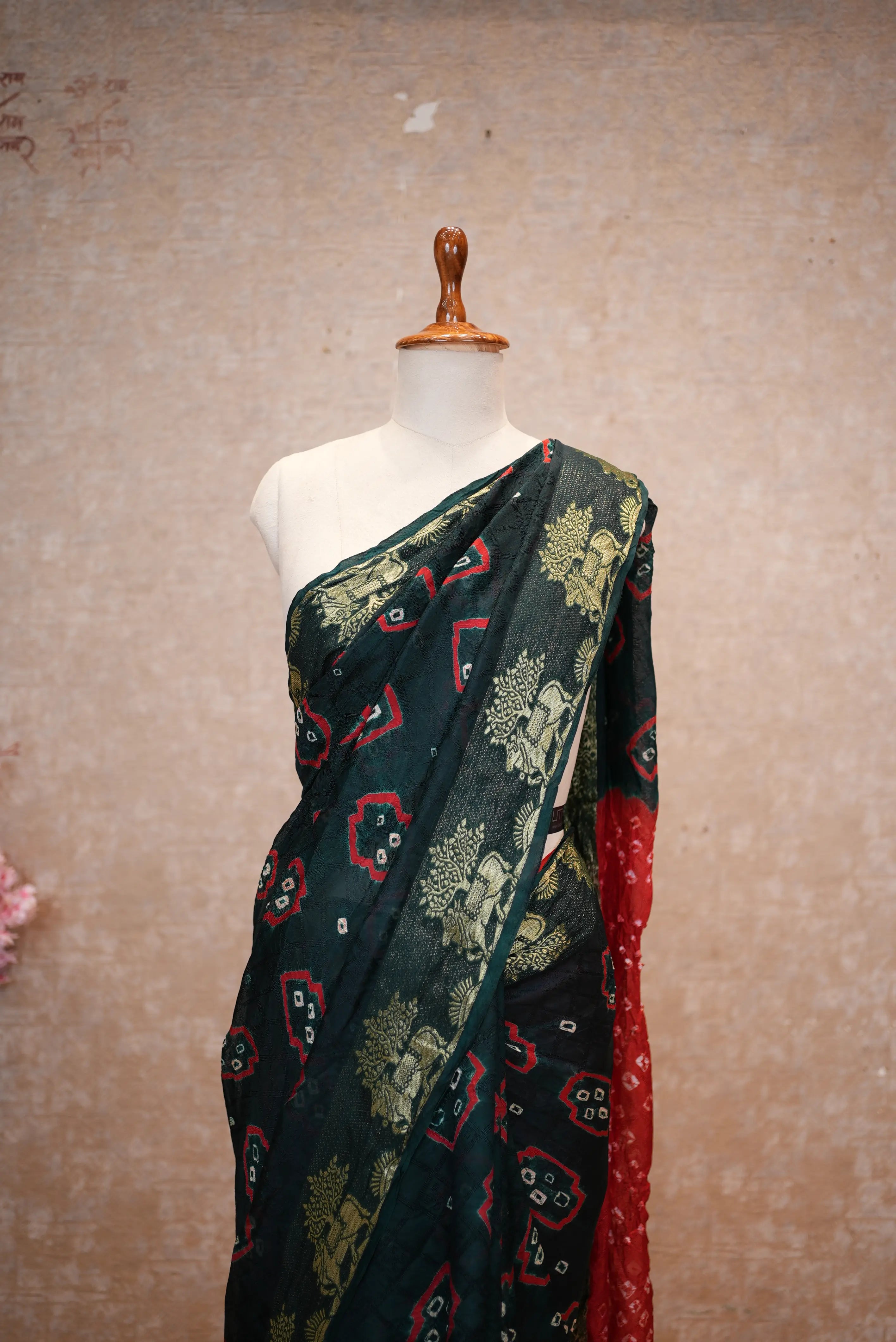 Traditional Laddu Bandhej Saree Adorned With Zari Border