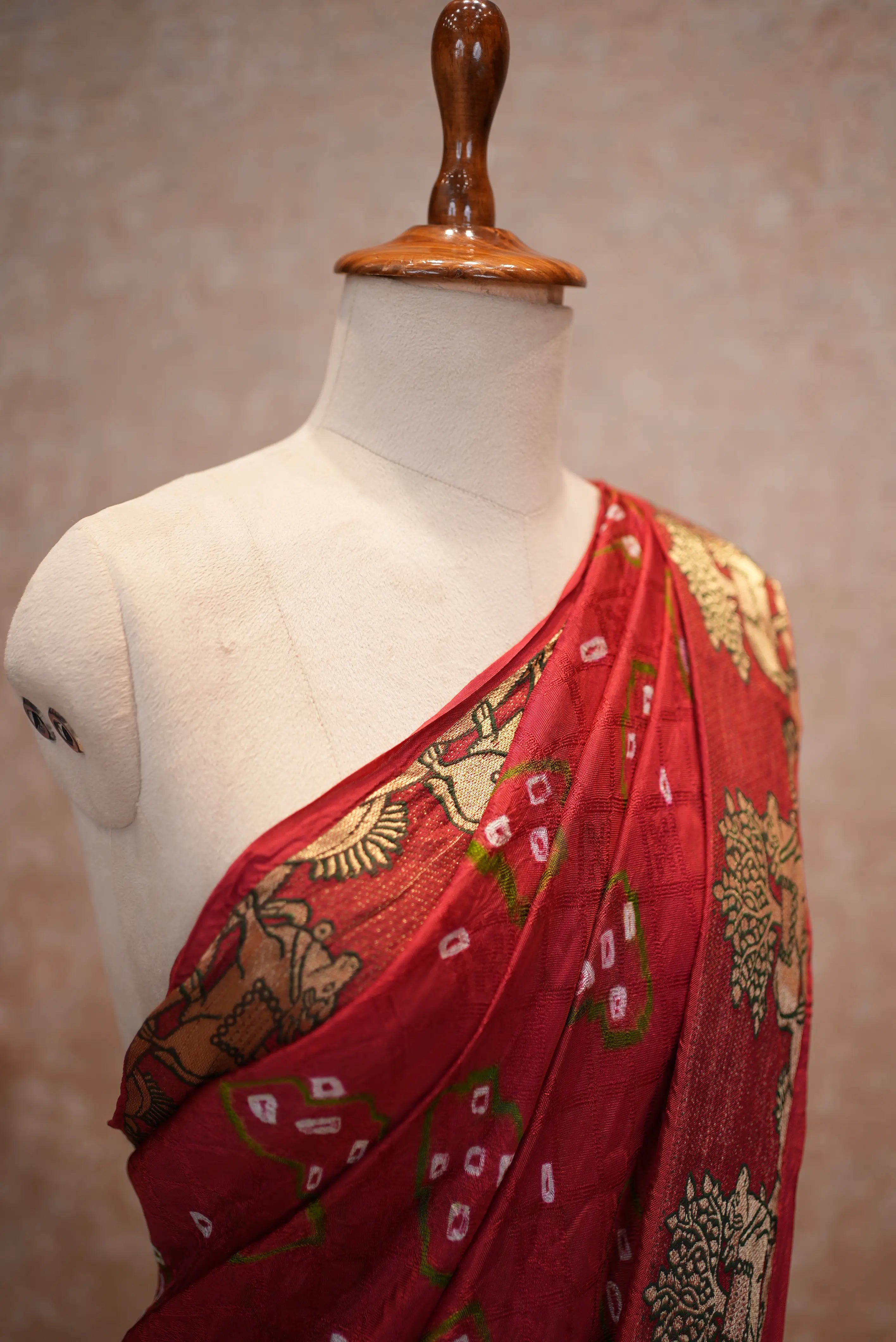 Traditional Laddu Bandhej Saree Adorned With Zari Border