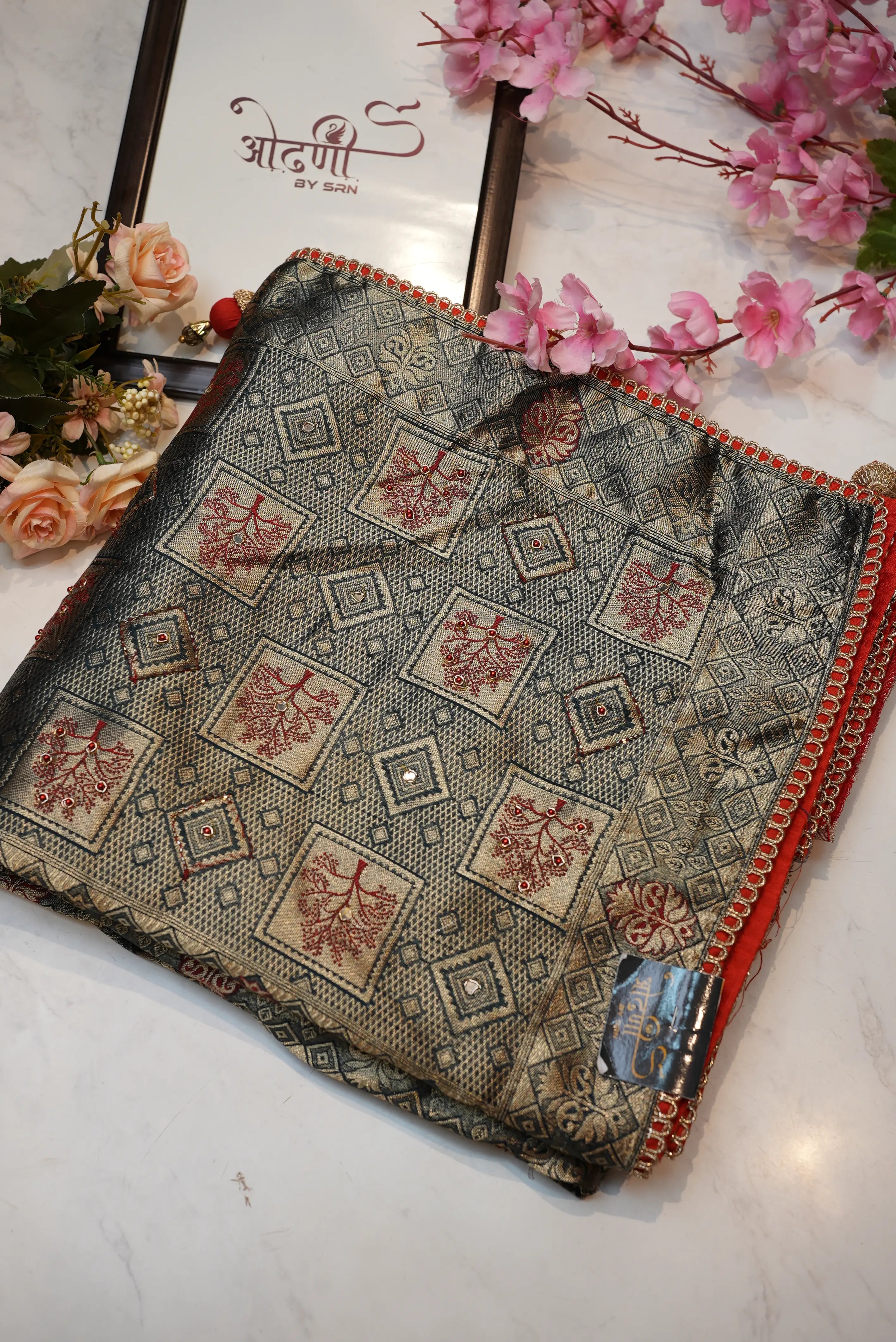 Jacquard Silk Saree with Contrast Handwork Blouse & Rich Pallu