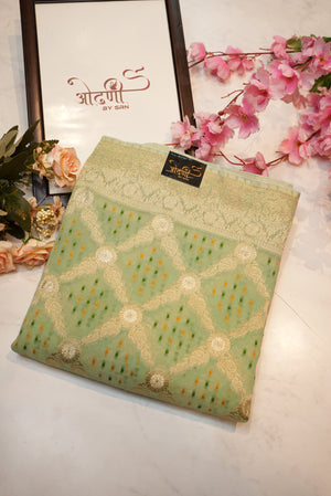 Viscose georgette fabric saree with zari weaving and bandhni pattern with heavy blouse ##SR0111