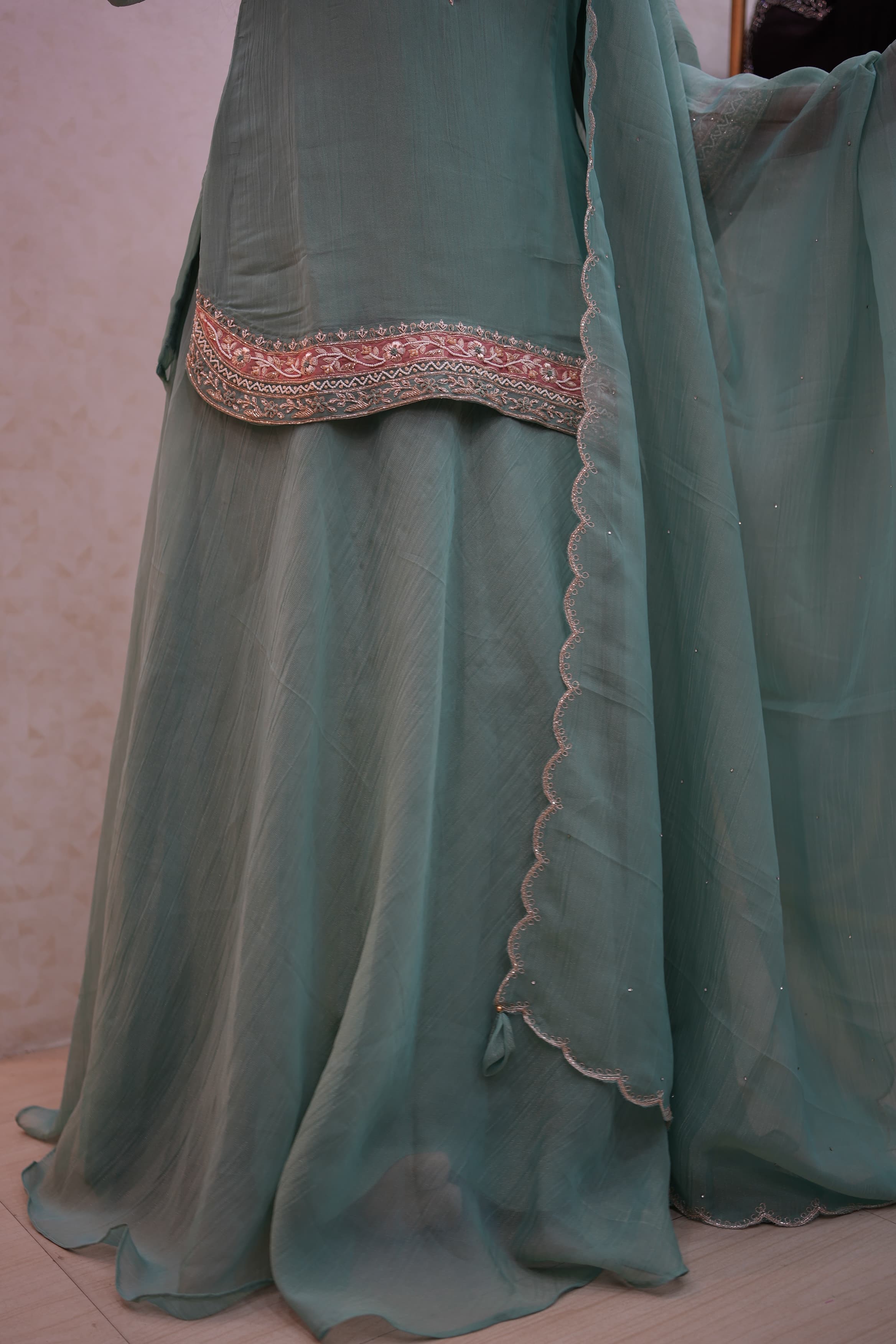 Tissue Silk Fabric Crop Top With Zardozi Handwork (Indo-Western)