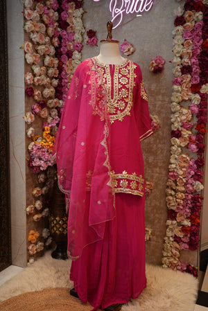 TRADITIONAL KACHI  GOTA PATTI WORK SUIT WITH CUTWORK ORGENZA FABRIC DUPATTA
