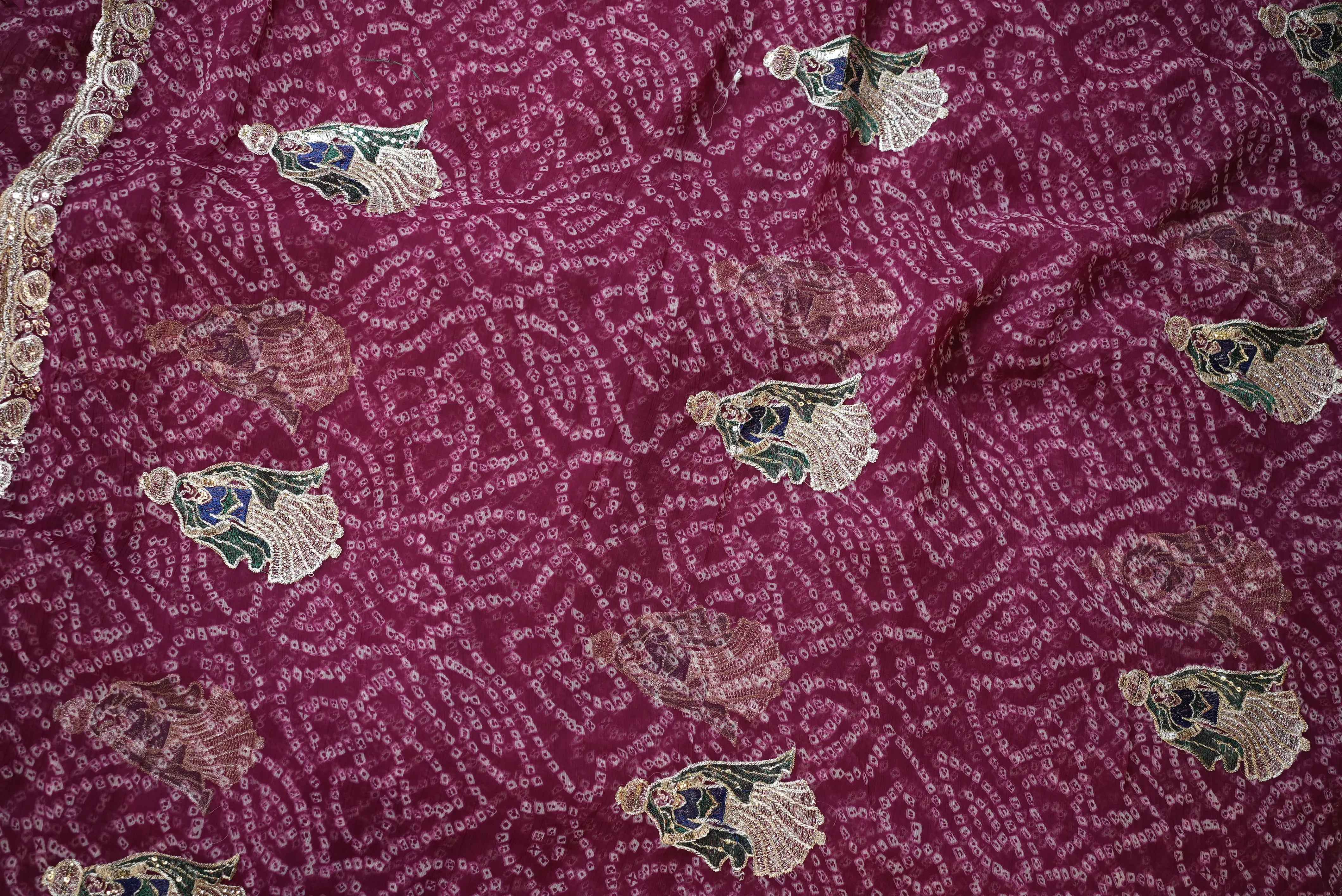 Traditional Bandhani Saree with Panihari Pattern (With Blouse)