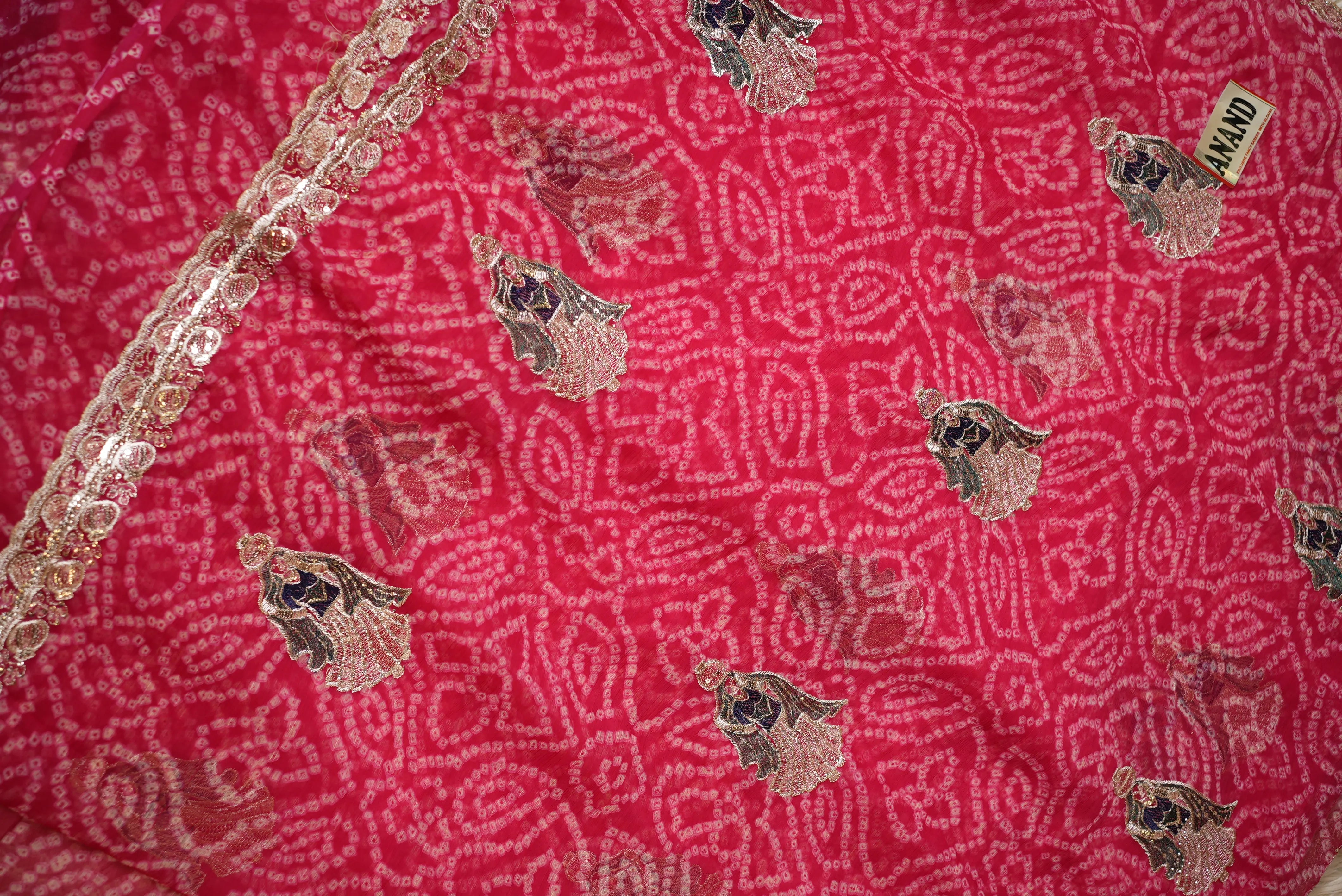 Traditional Bandhani Saree with Panihari Pattern (With Blouse)