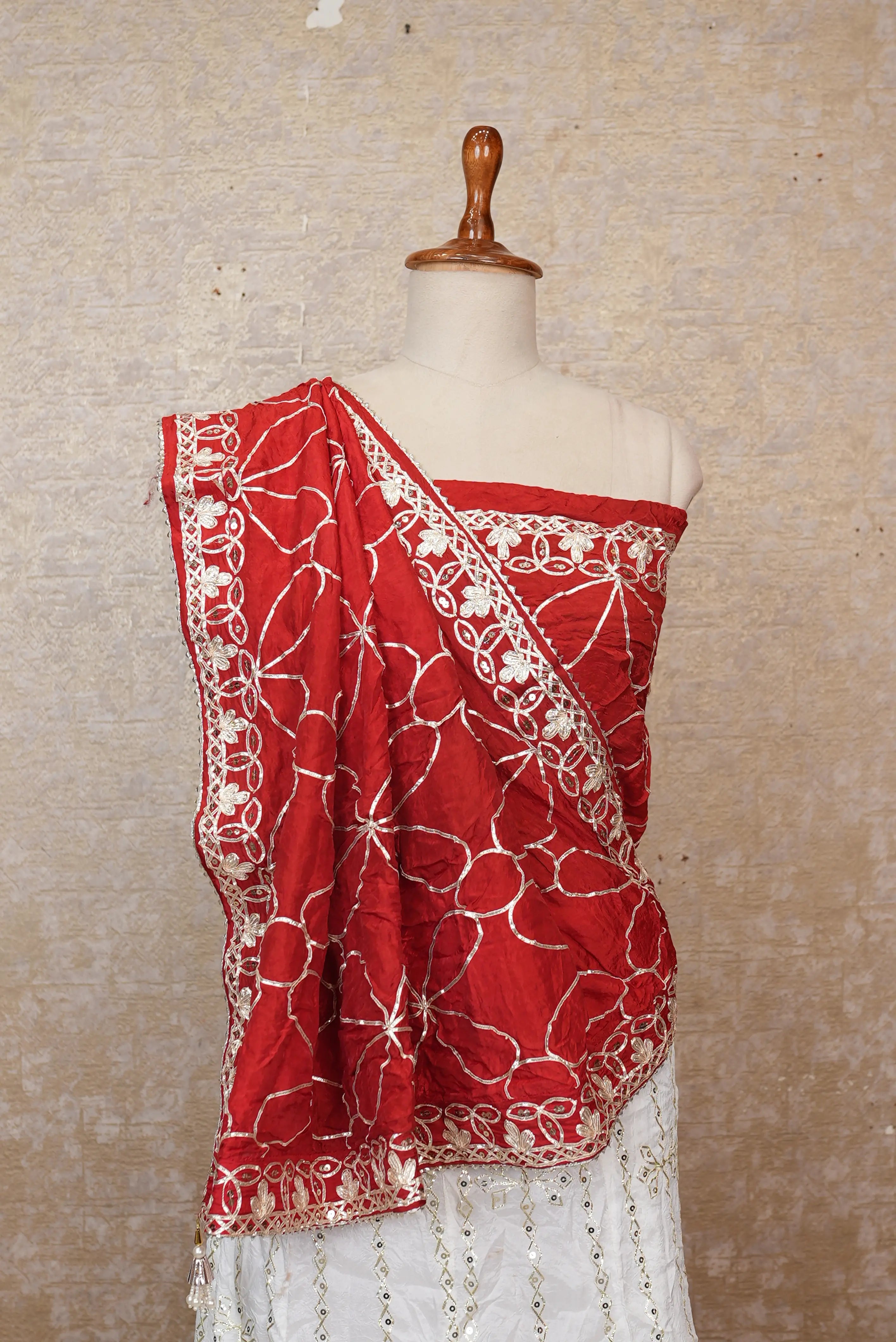 Elegant Red & White Embroidered Lehenga Set with Dupatta – Festive & Wedding Wear