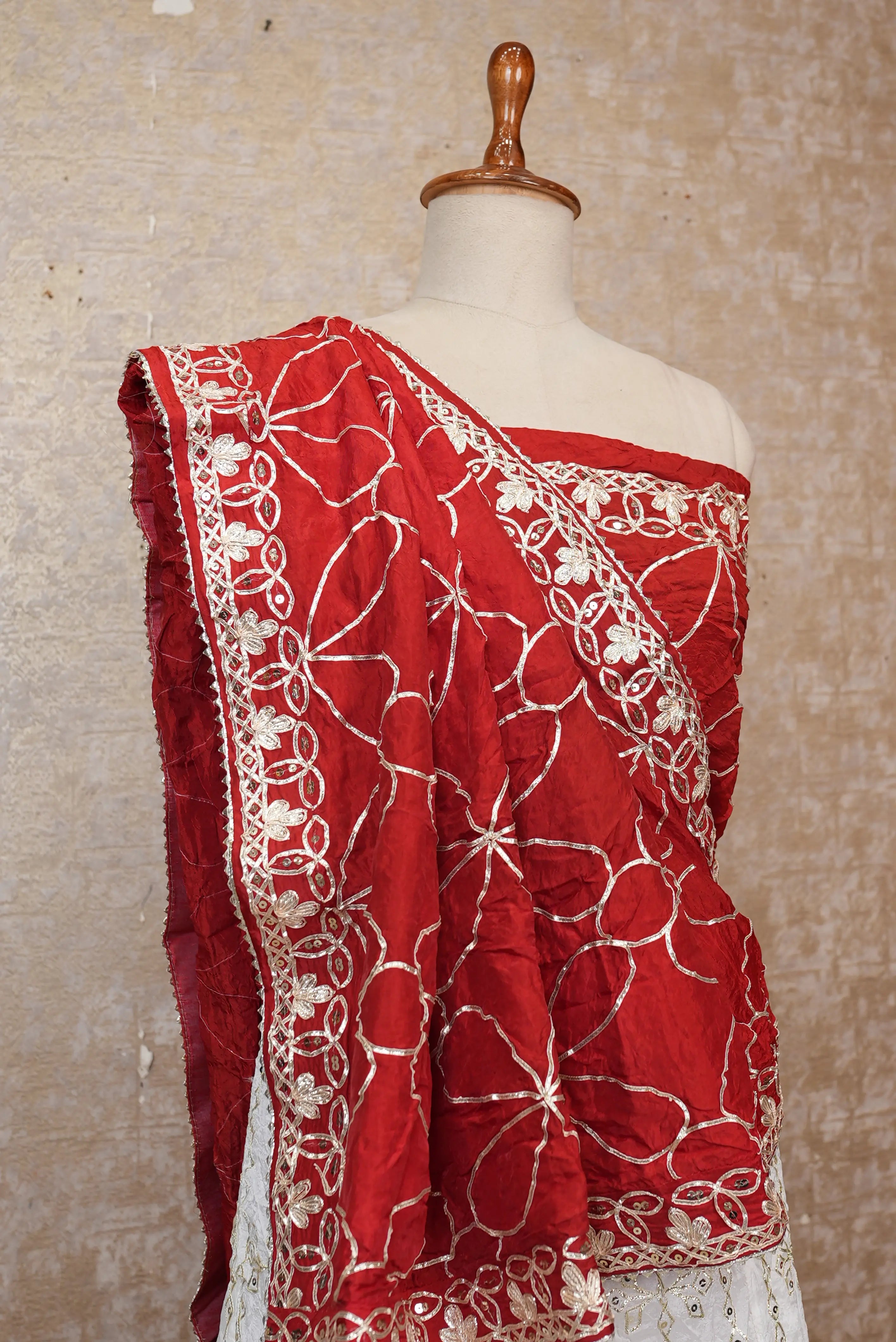 Elegant Red & White Embroidered Lehenga Set with Dupatta – Festive & Wedding Wear