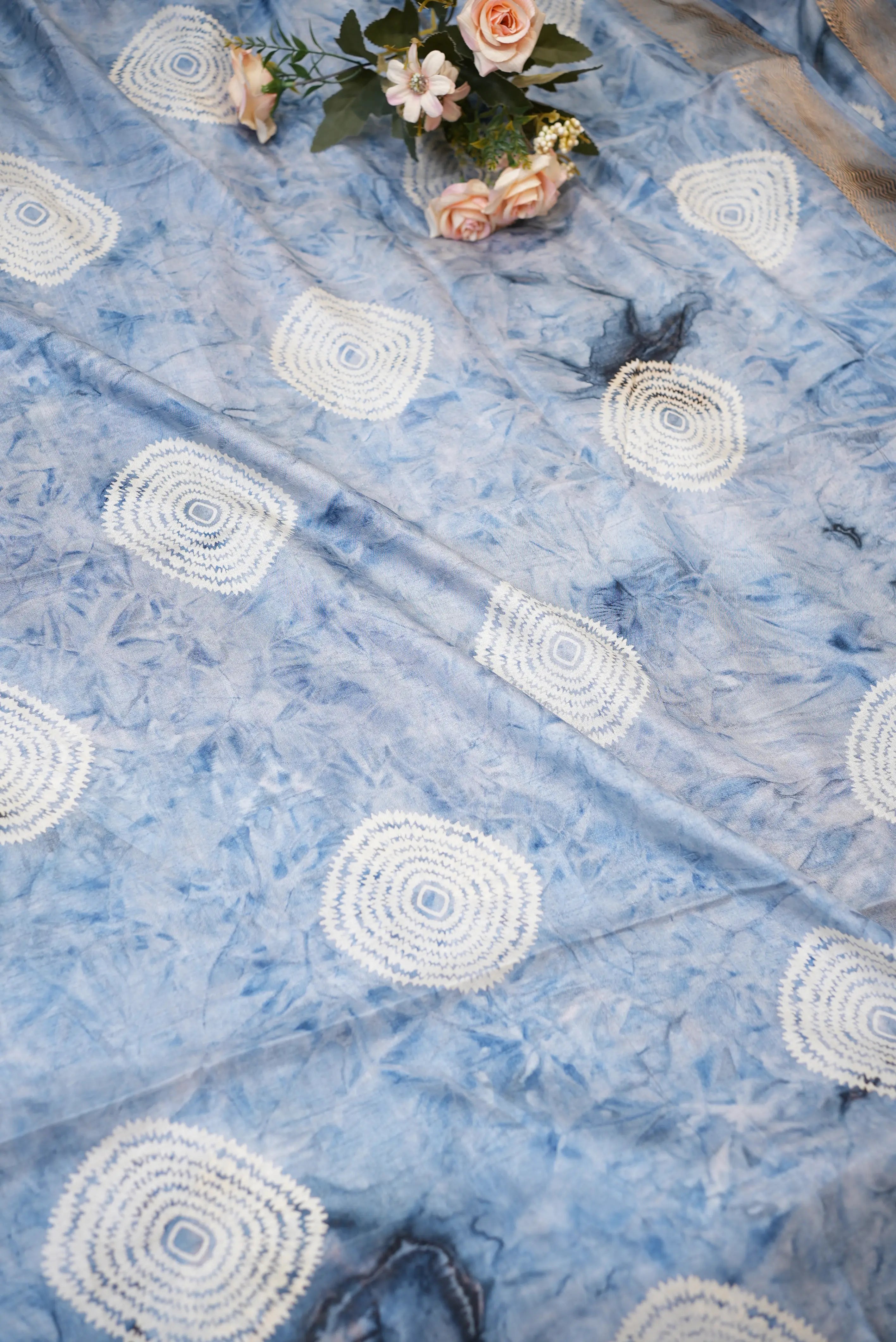 Shibori Print Saree with Laddu Bandhej & Zari Border (With Blouse)
