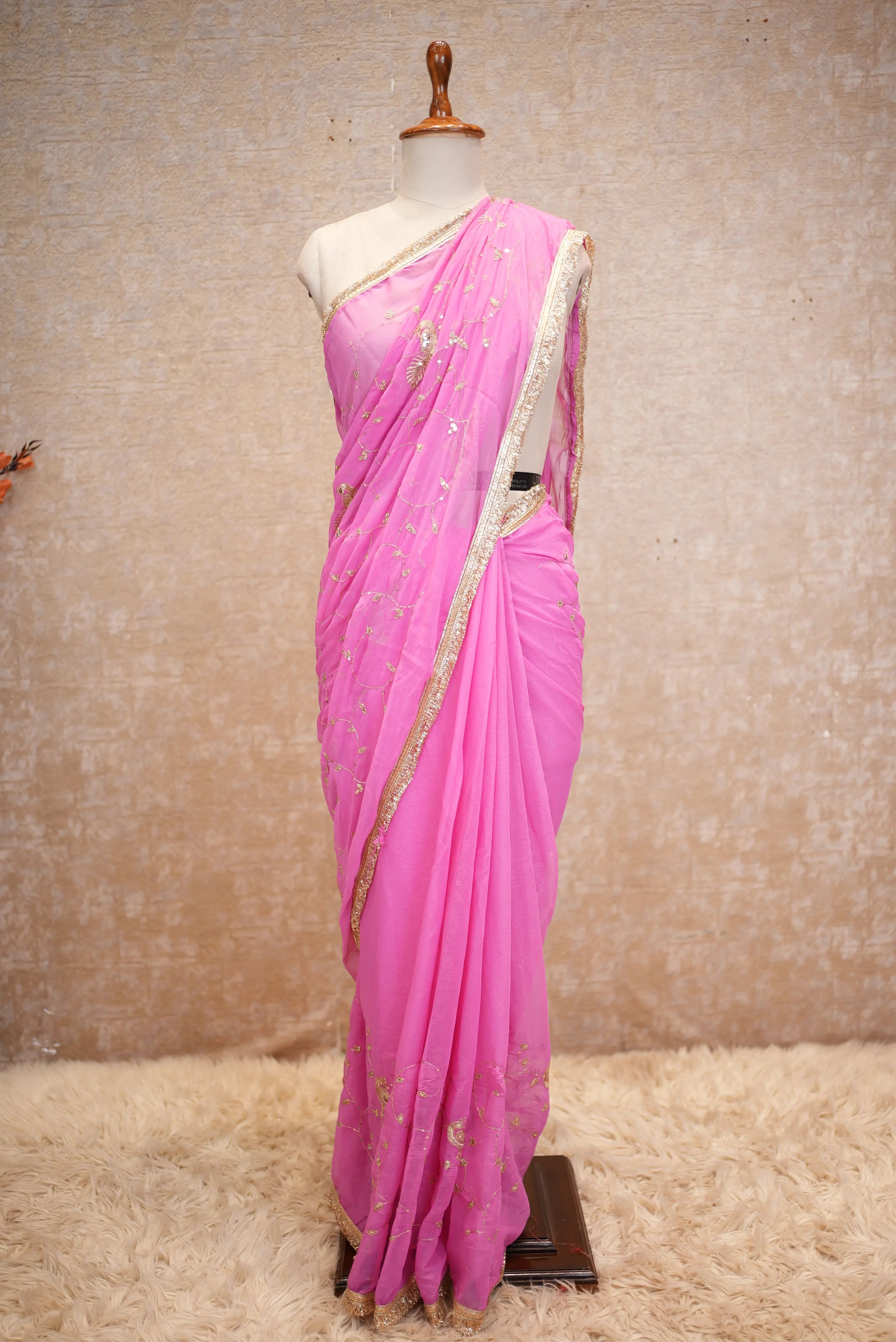 Georgette Fabric Jal Pattern Saree (With Blouse)