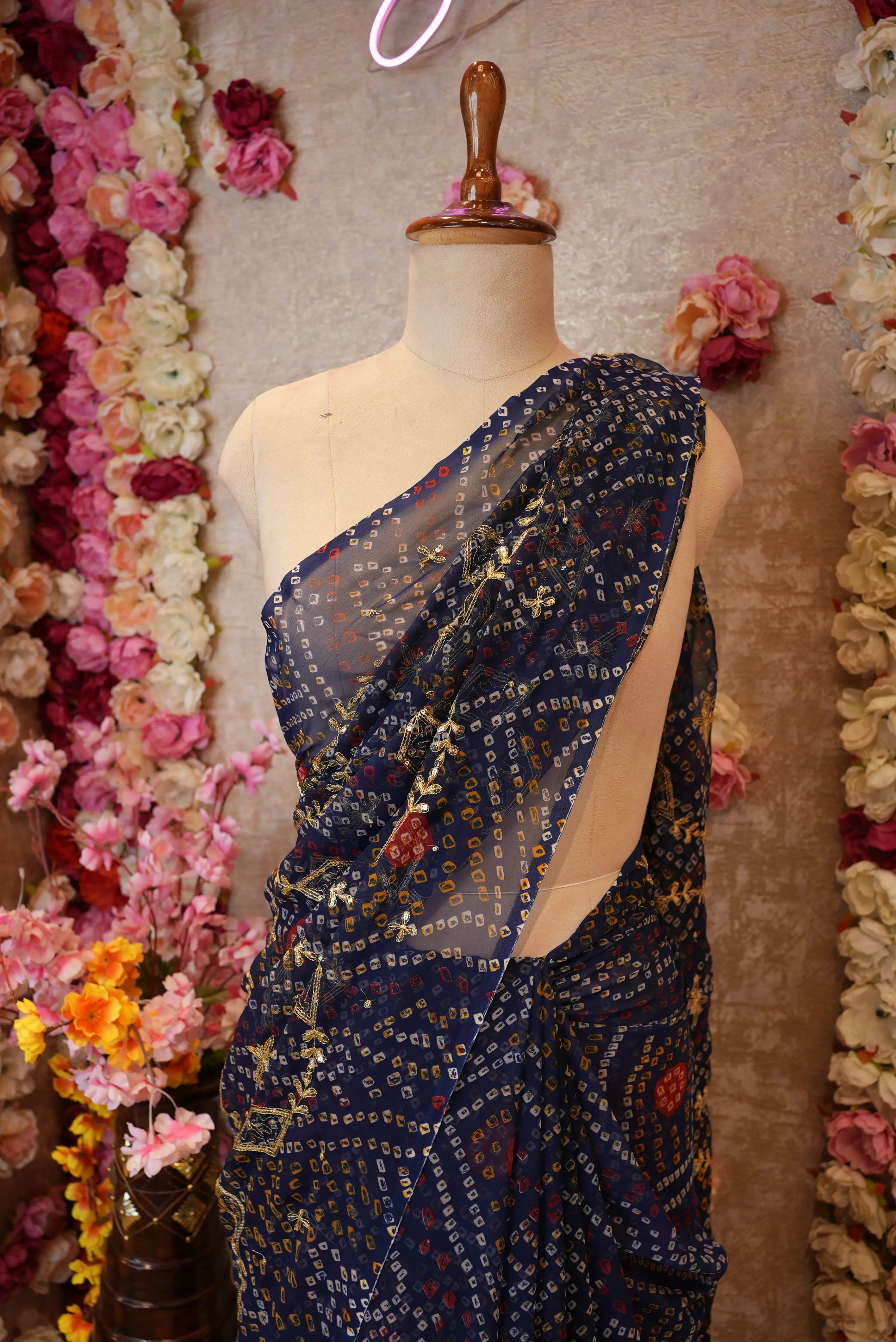 Darbari Saree with Bandhani Design & Aari Tari Jaal Pattern