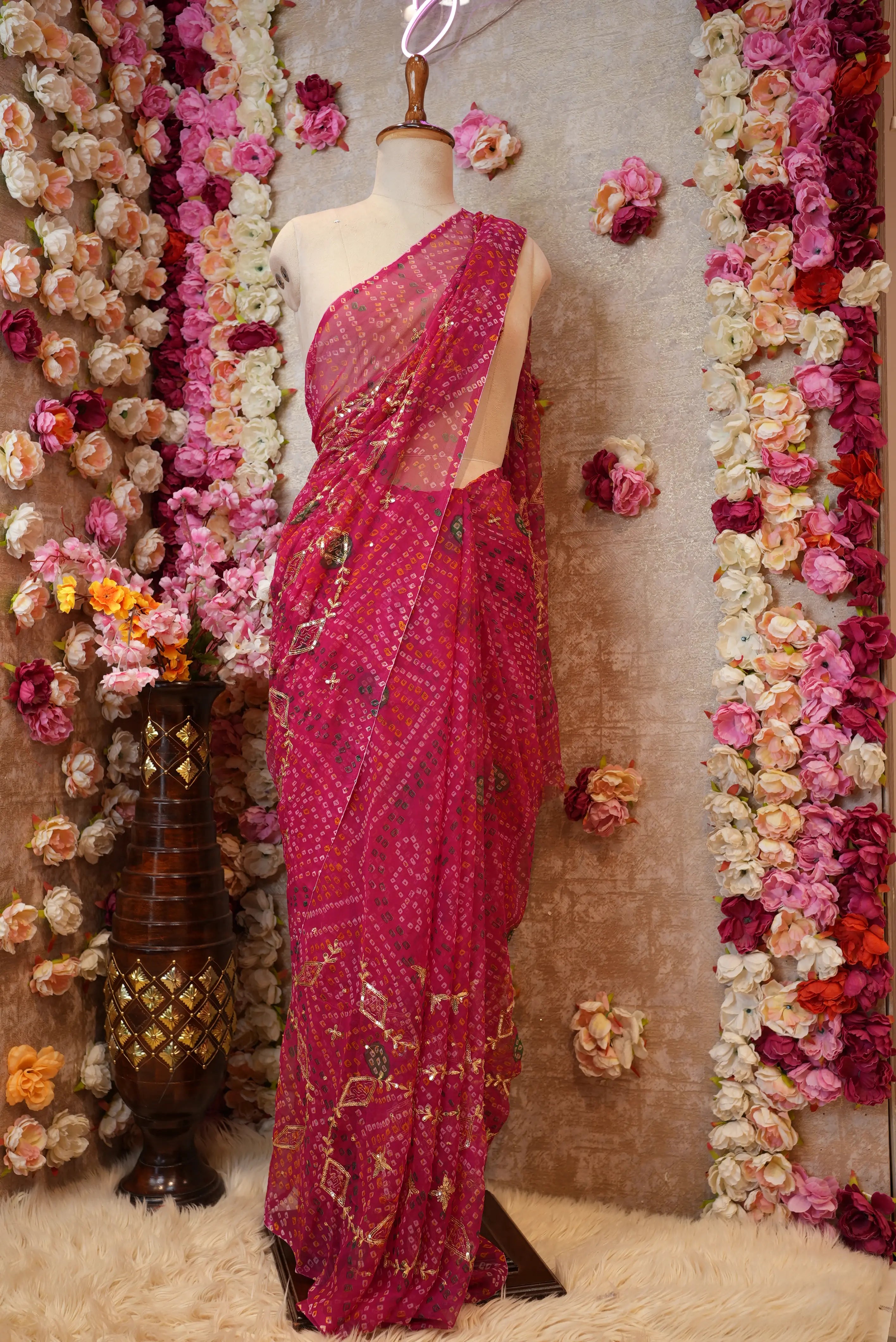 Darbari Saree with Bandhani Design & Aari Tari Jaal Pattern