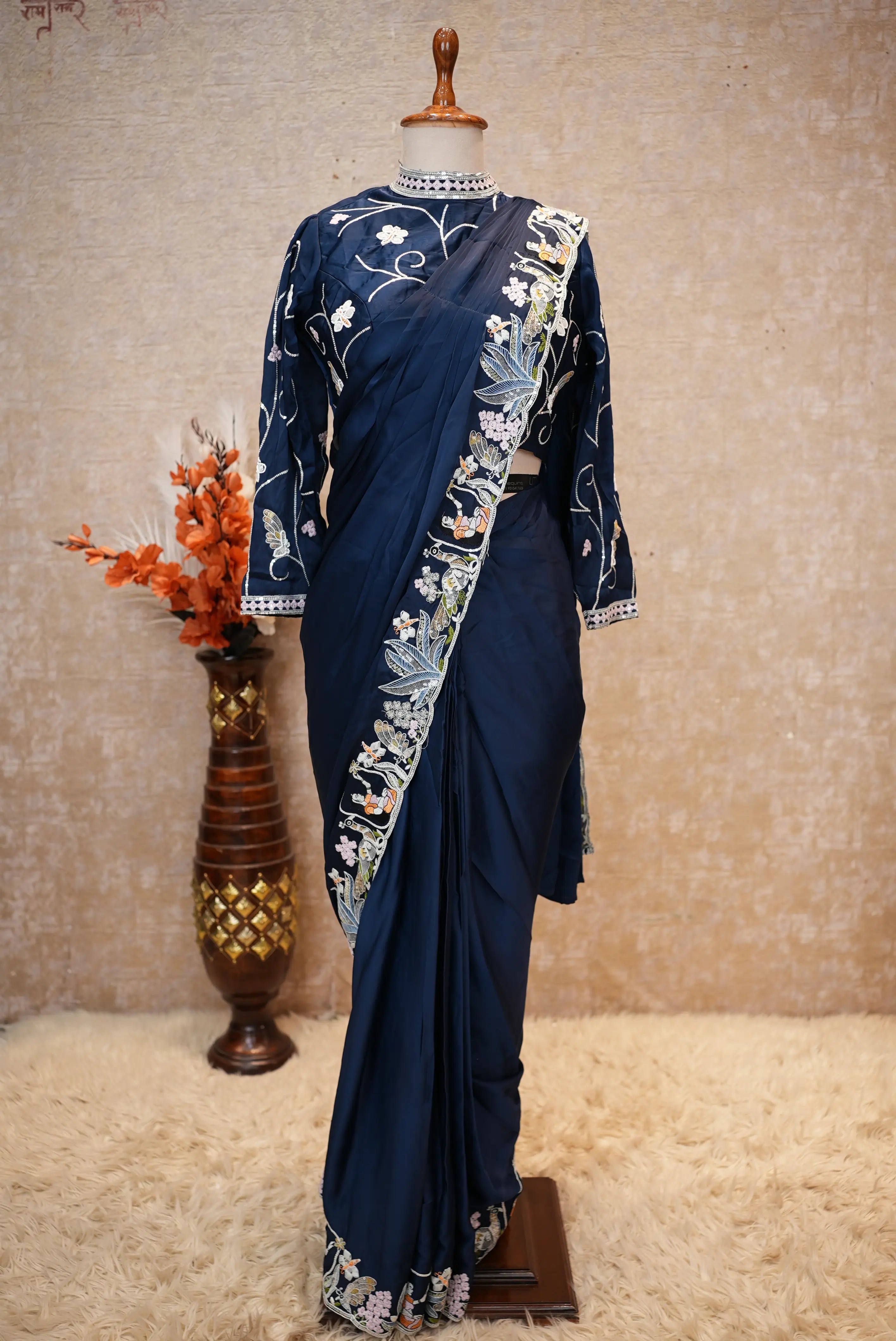 Embroidered pattern stitch blouse saree